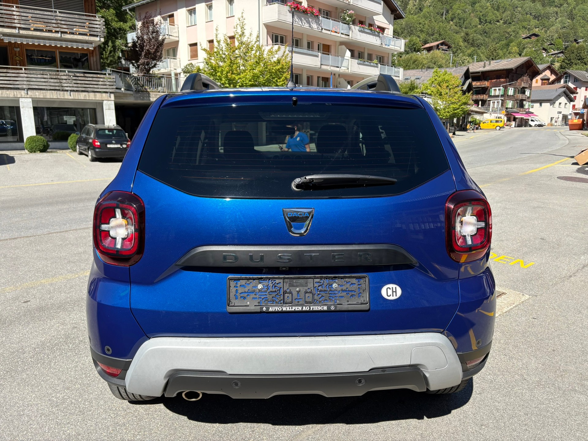 DACIA Duster TCe 150 Celebr. 4x4-image-4
