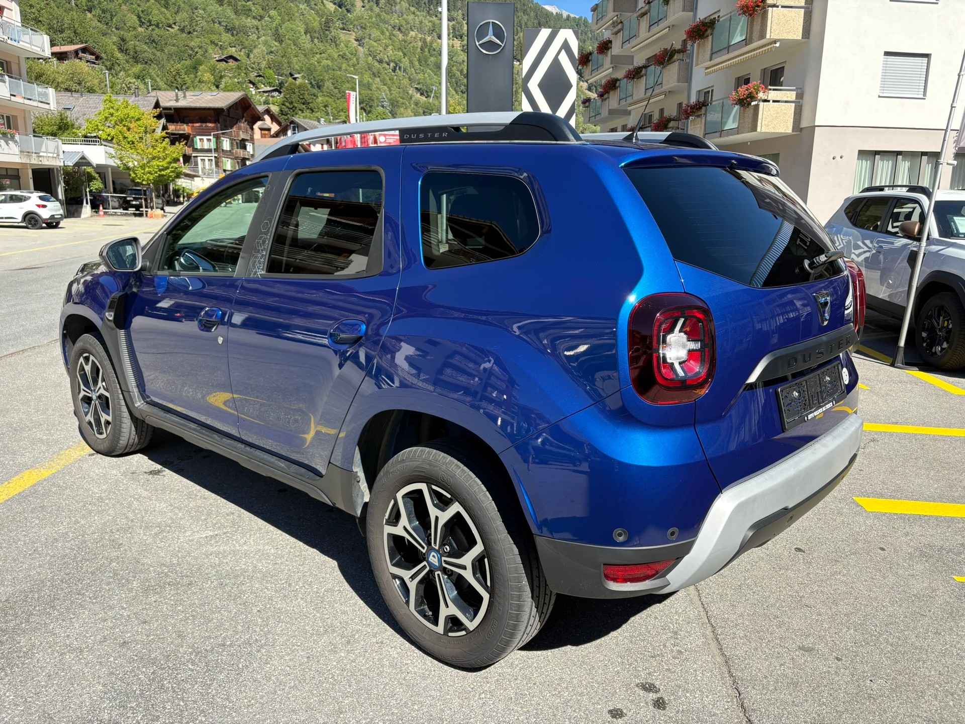 DACIA Duster TCe 150 Celebr. 4x4-image-5