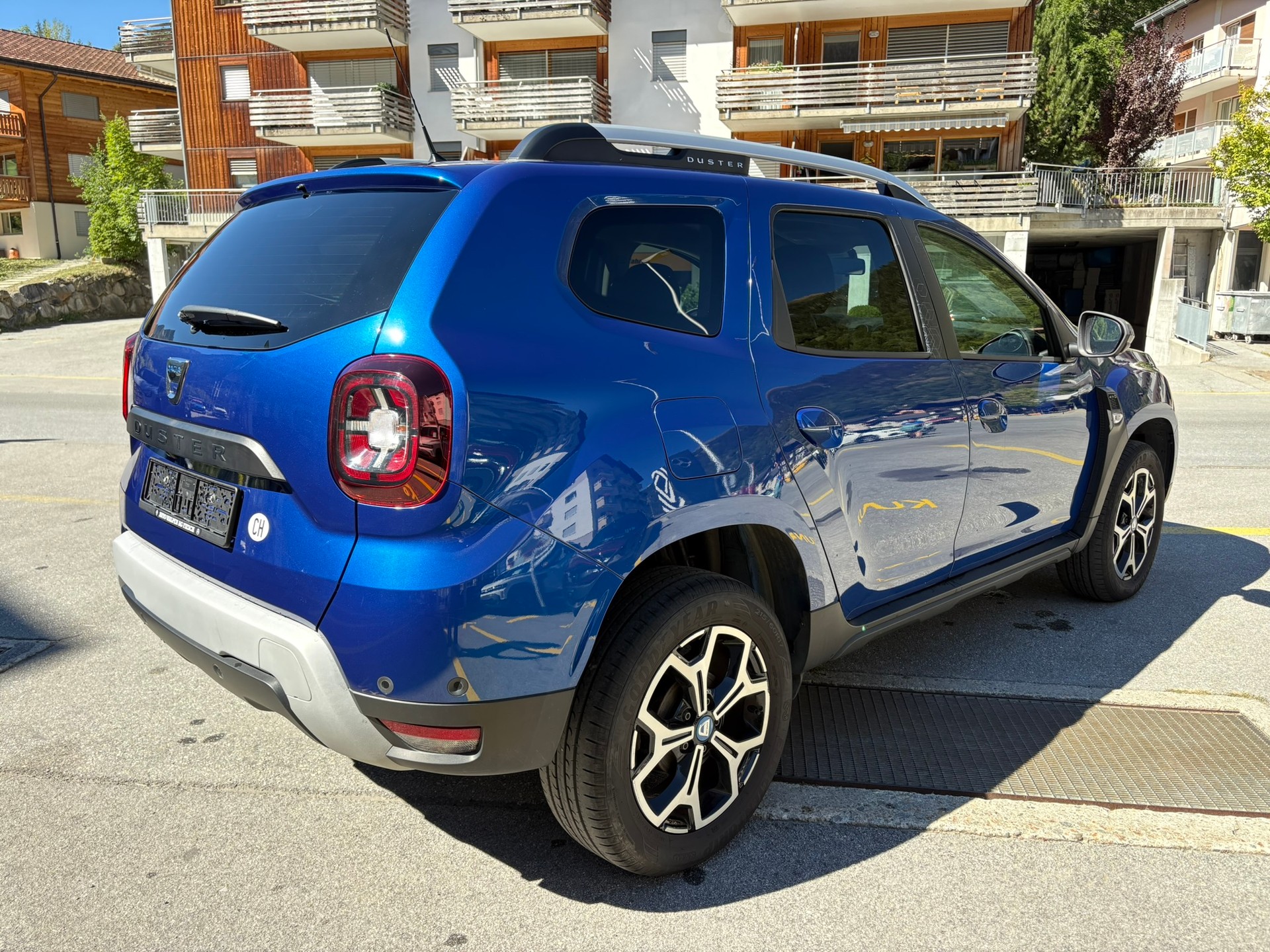 DACIA Duster TCe 150 Celebr. 4x4-image-3