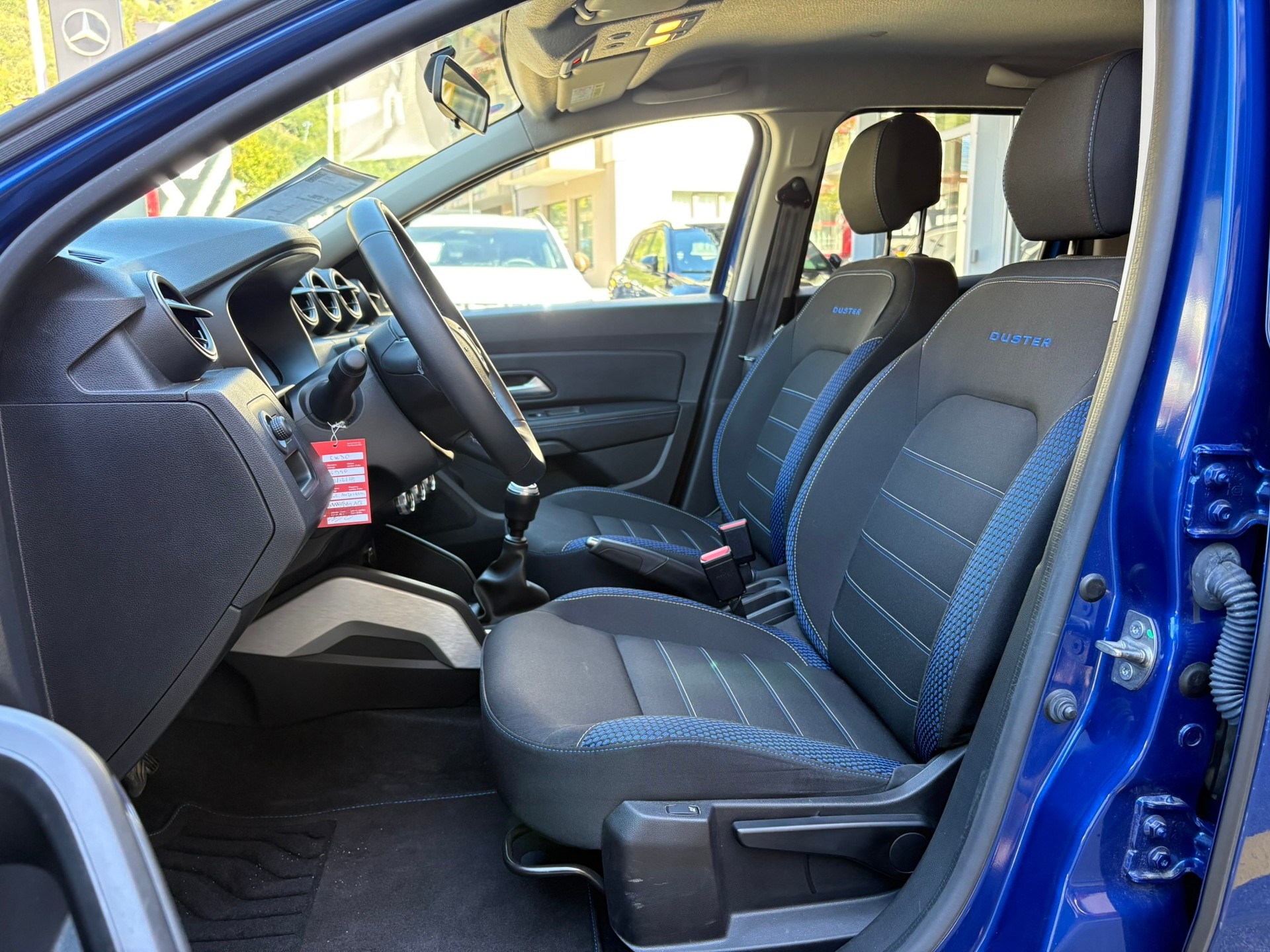 DACIA Duster TCe 150 Celebr. 4x4-image-7