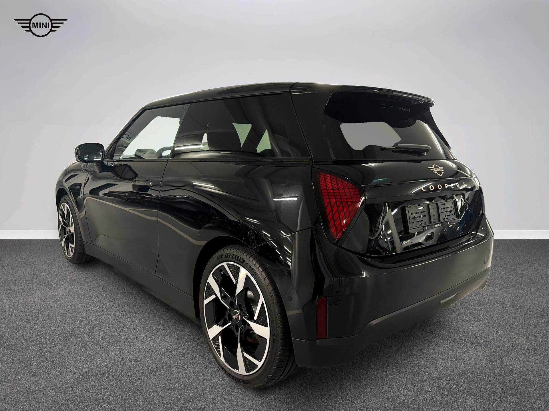 MINI Cooper SE-image-4