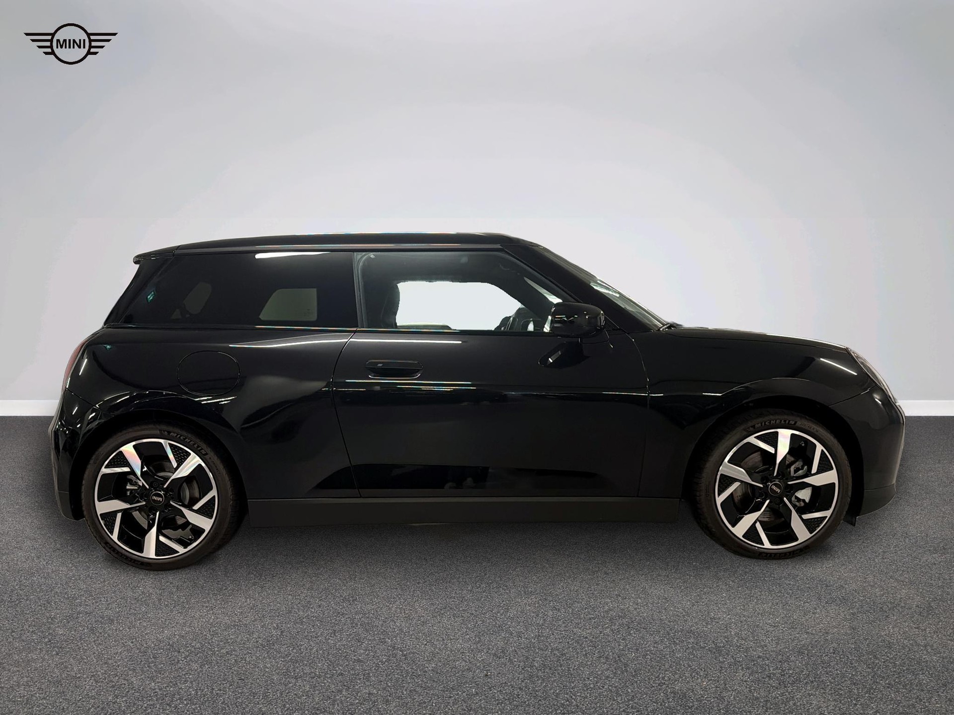 MINI Cooper SE-image-1