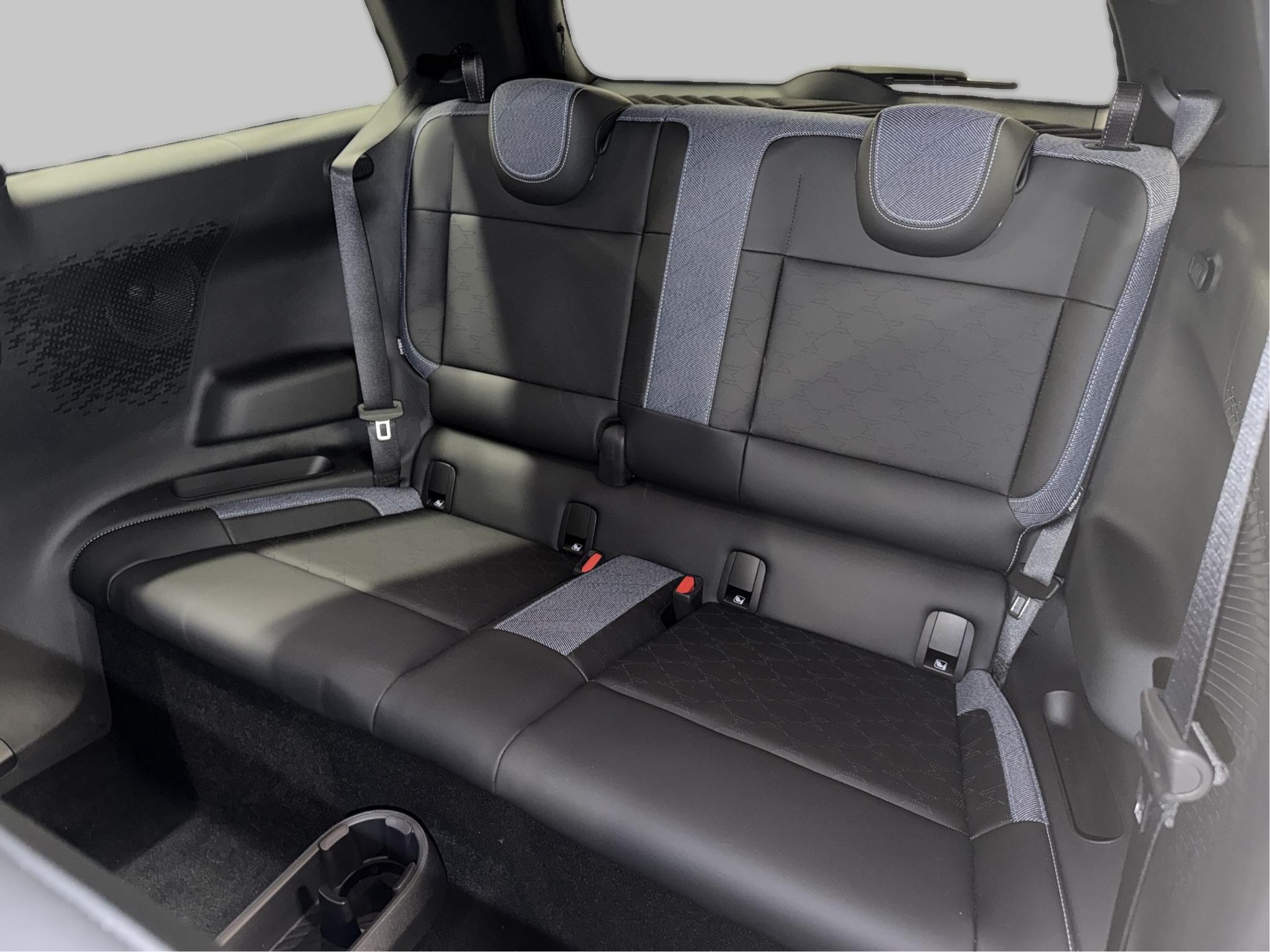 MINI Cooper SE-image-16