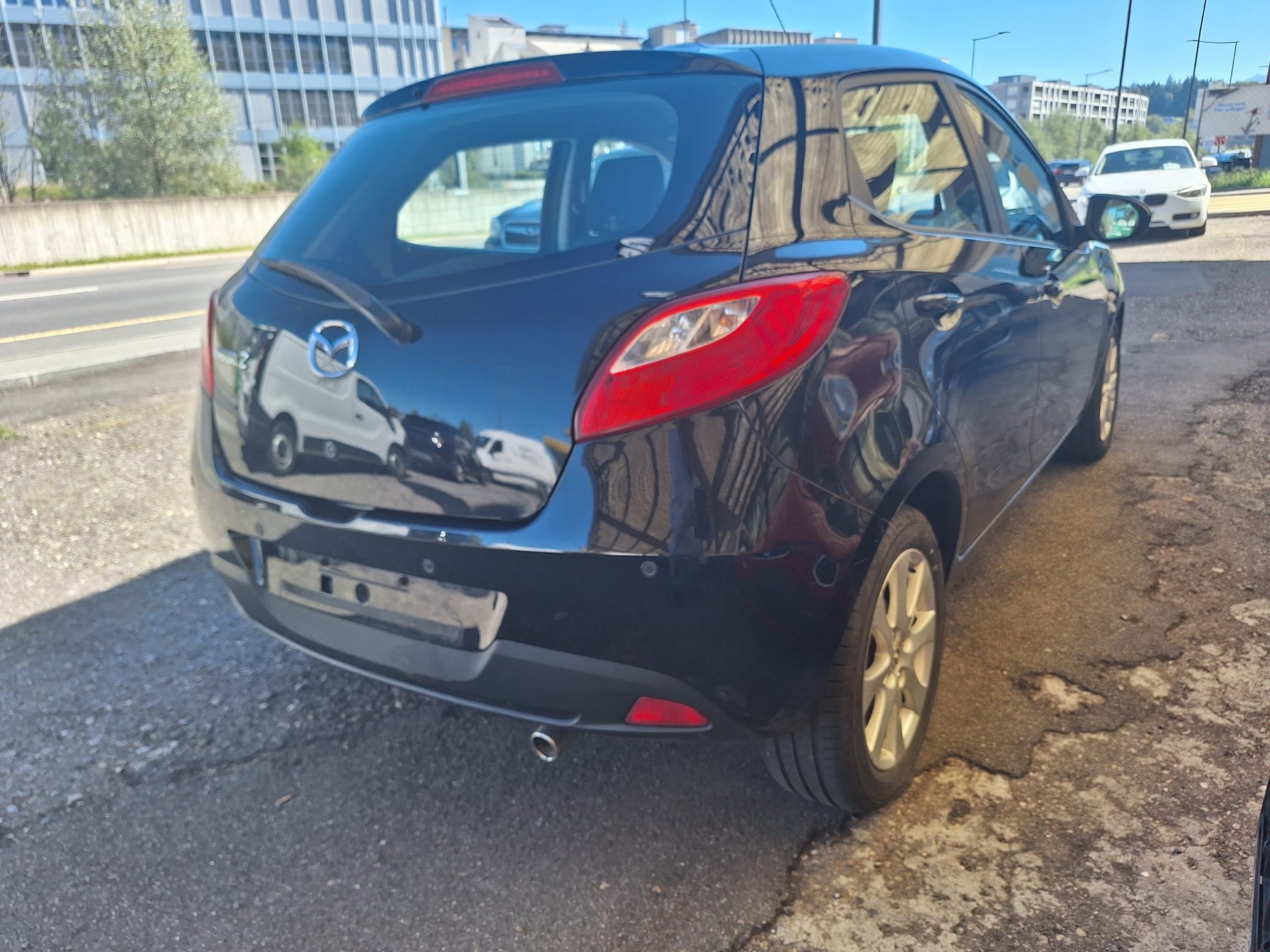 MAZDA 2 1.3i 16V Exclusive-image-3