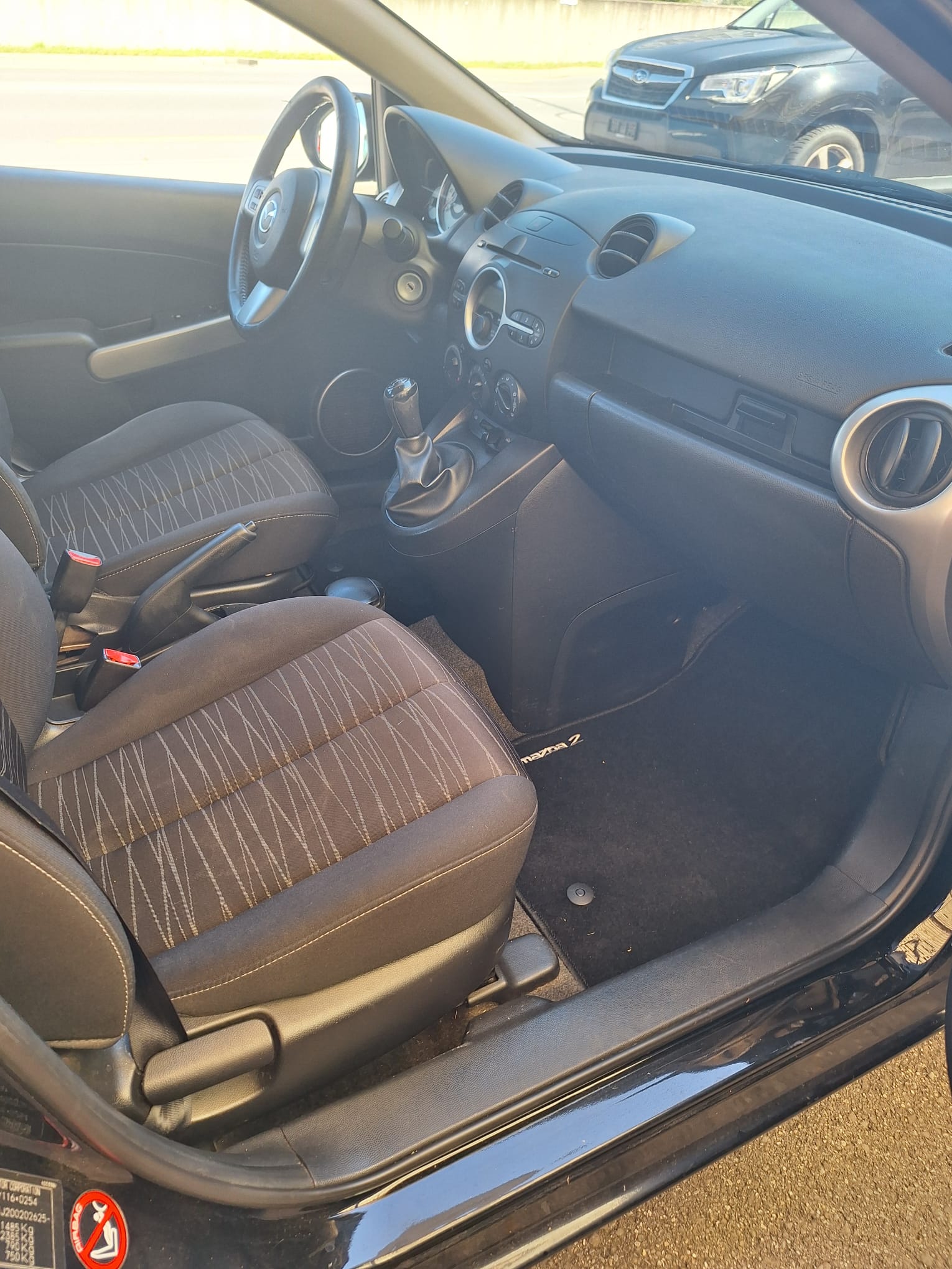 MAZDA 2 1.3i 16V Exclusive-image-13