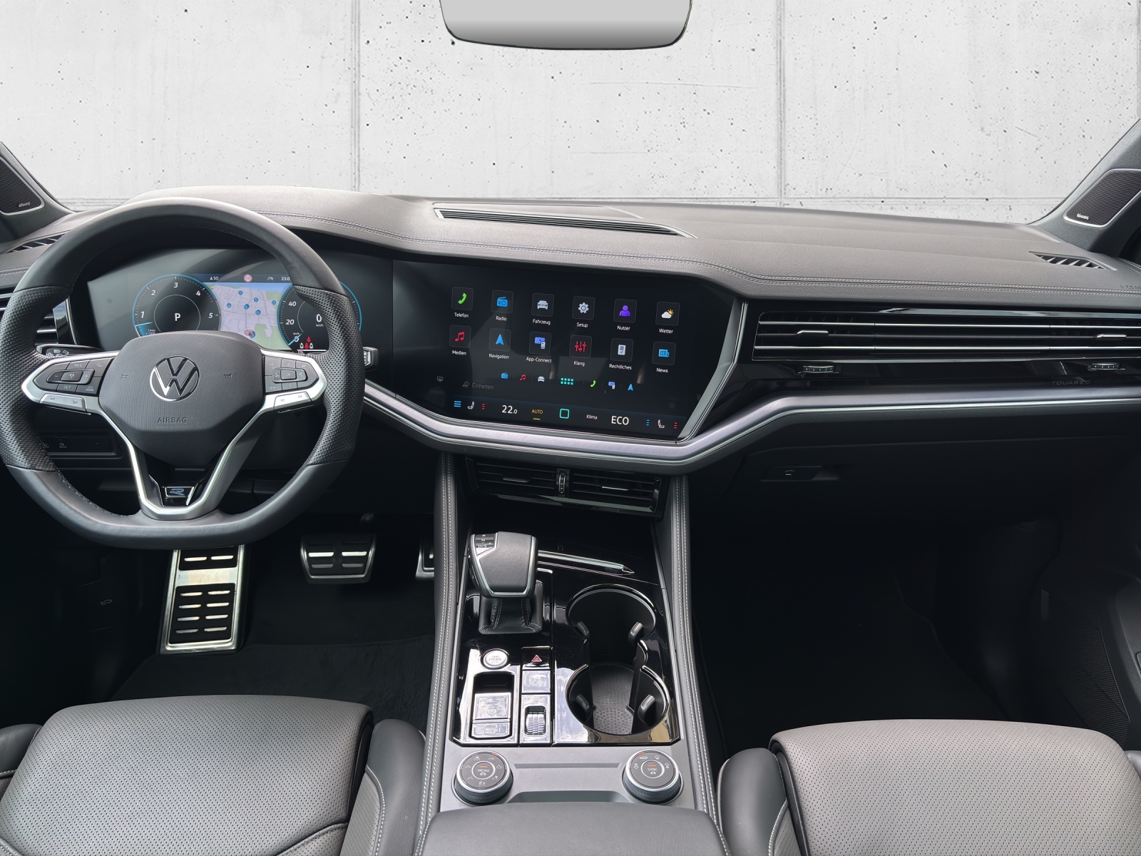 VW New Touareg 3.0 TDI R-Line Tiptronic mit fortl. Werksgarantie 5 Jahre, AHK, Panorama-Ausstell-/Schiebedach & Winterräder-image-11