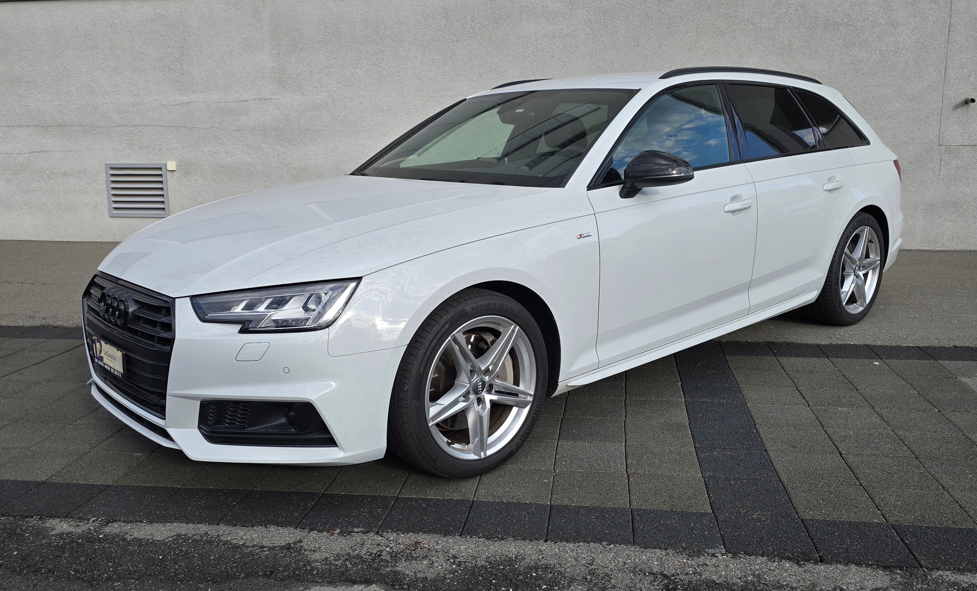 AUDI A4 Avant 2.0 TFSI Sport quattro S-tronic-image-1