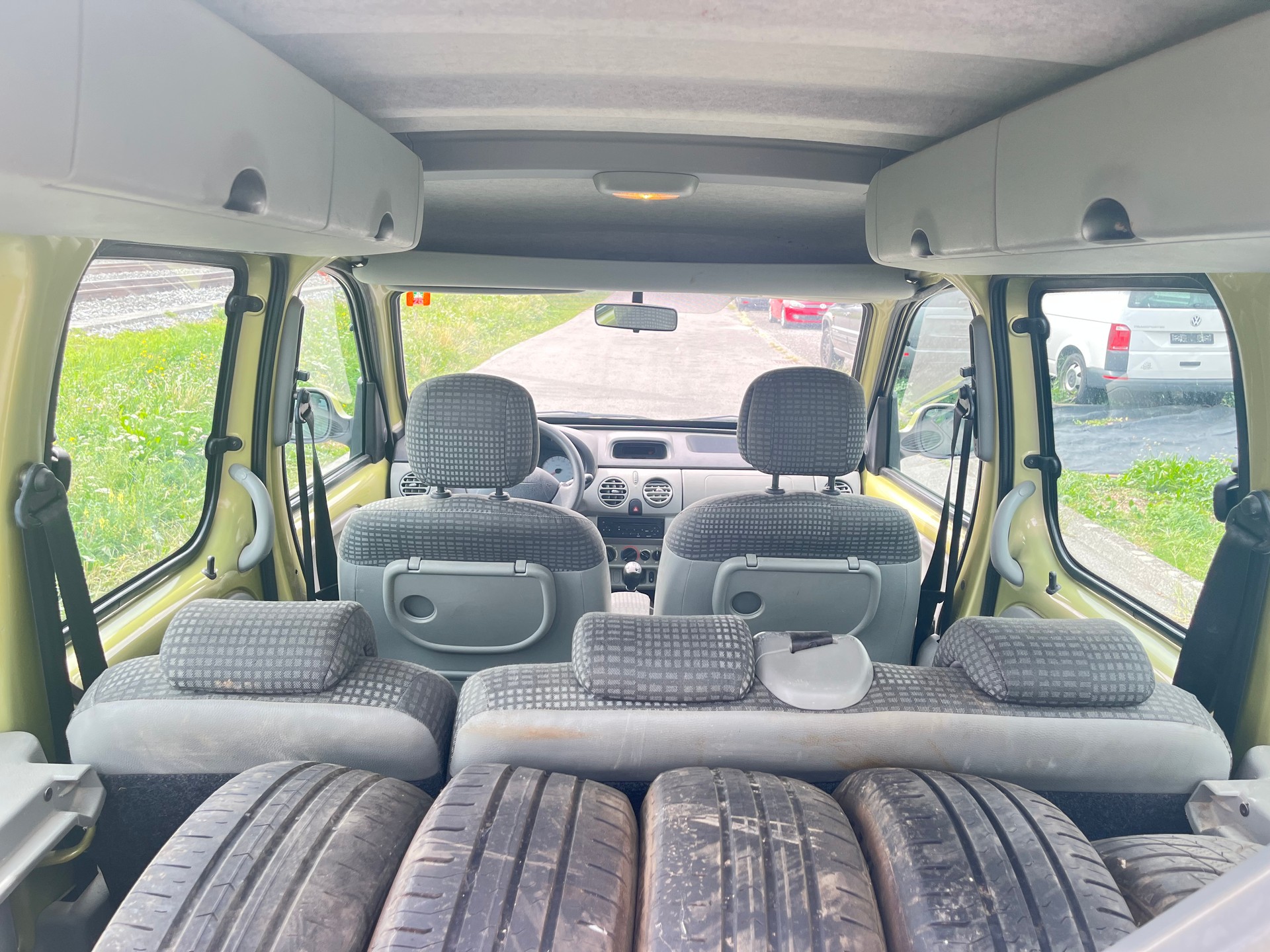RENAULT Kangoo 1.6 16V Privilège 4x4-image-8