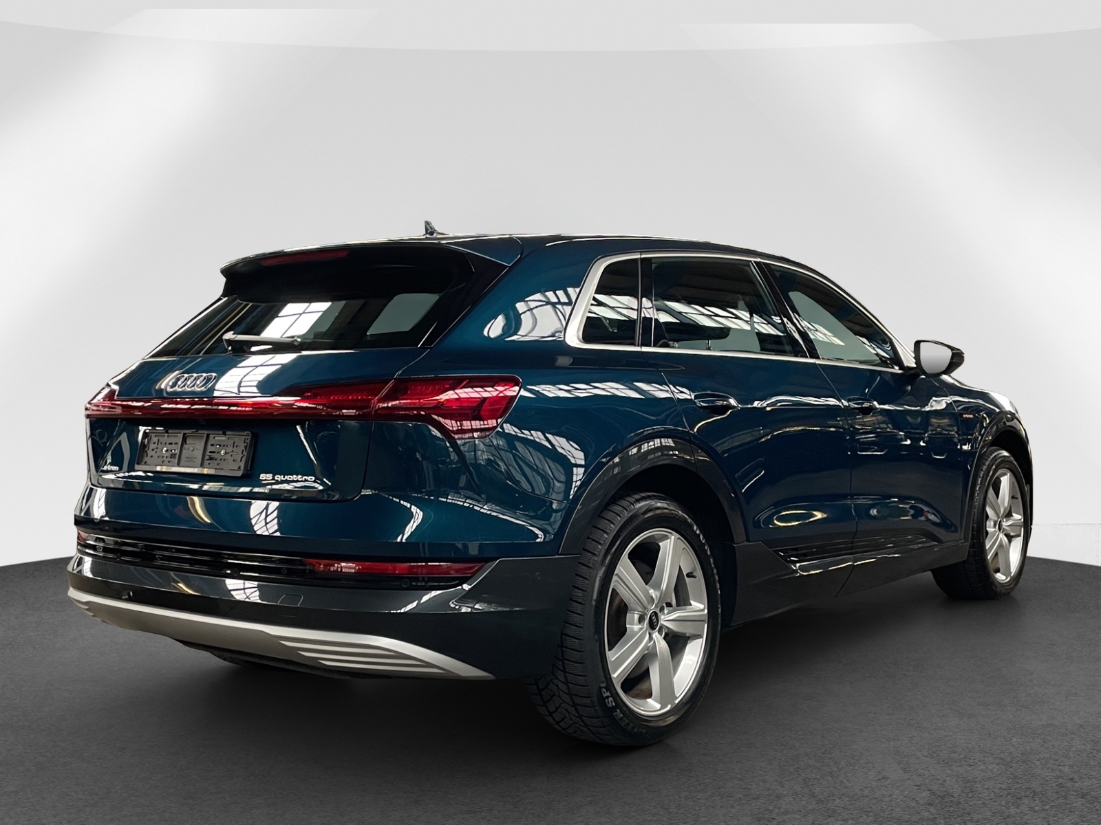 AUDI e-tron 55 Advanced quattro-image-6