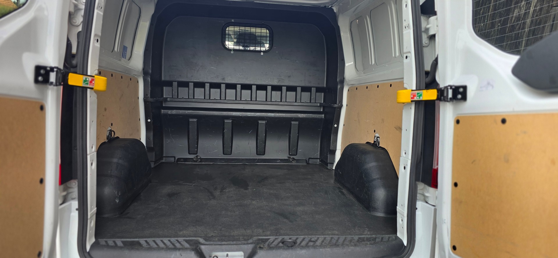 FORD 2.0 TDCi 170 Trend-image-16