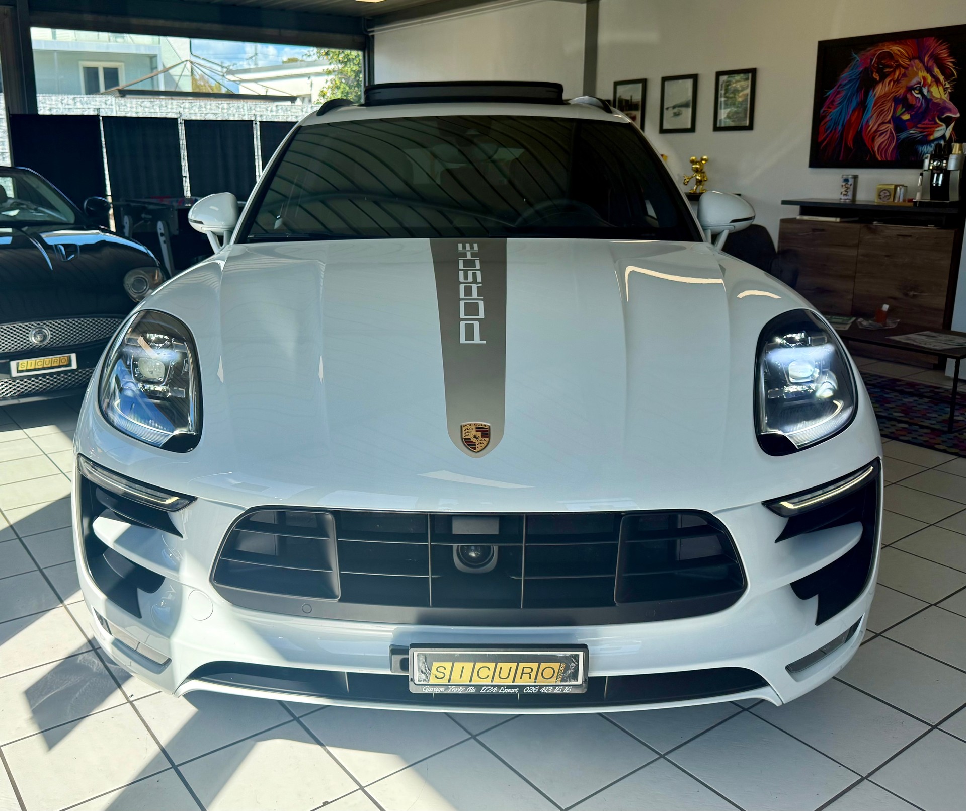 PORSCHE Macan GTS PDK-image-2