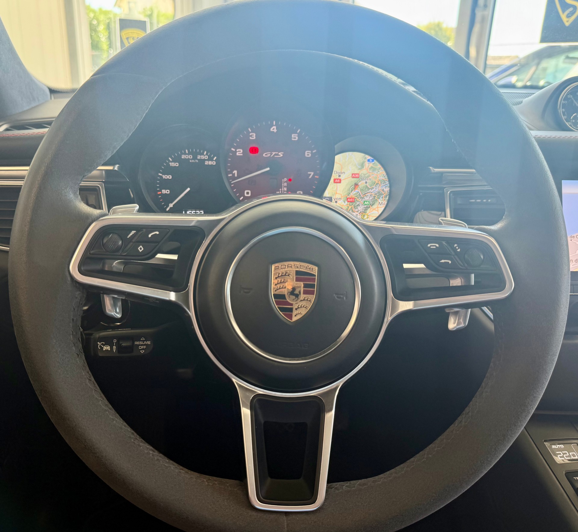PORSCHE Macan GTS PDK-image-17