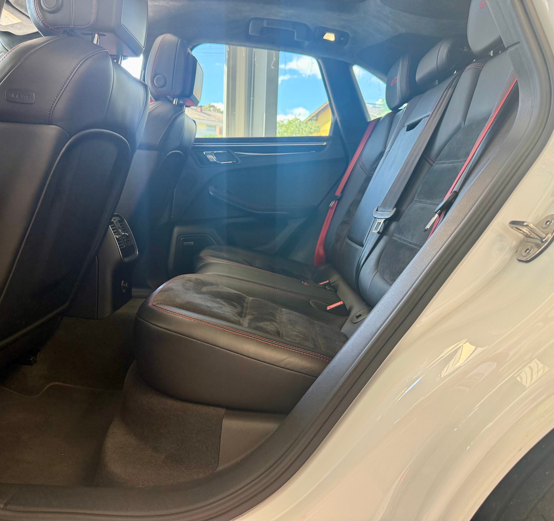 PORSCHE Macan GTS PDK-image-24