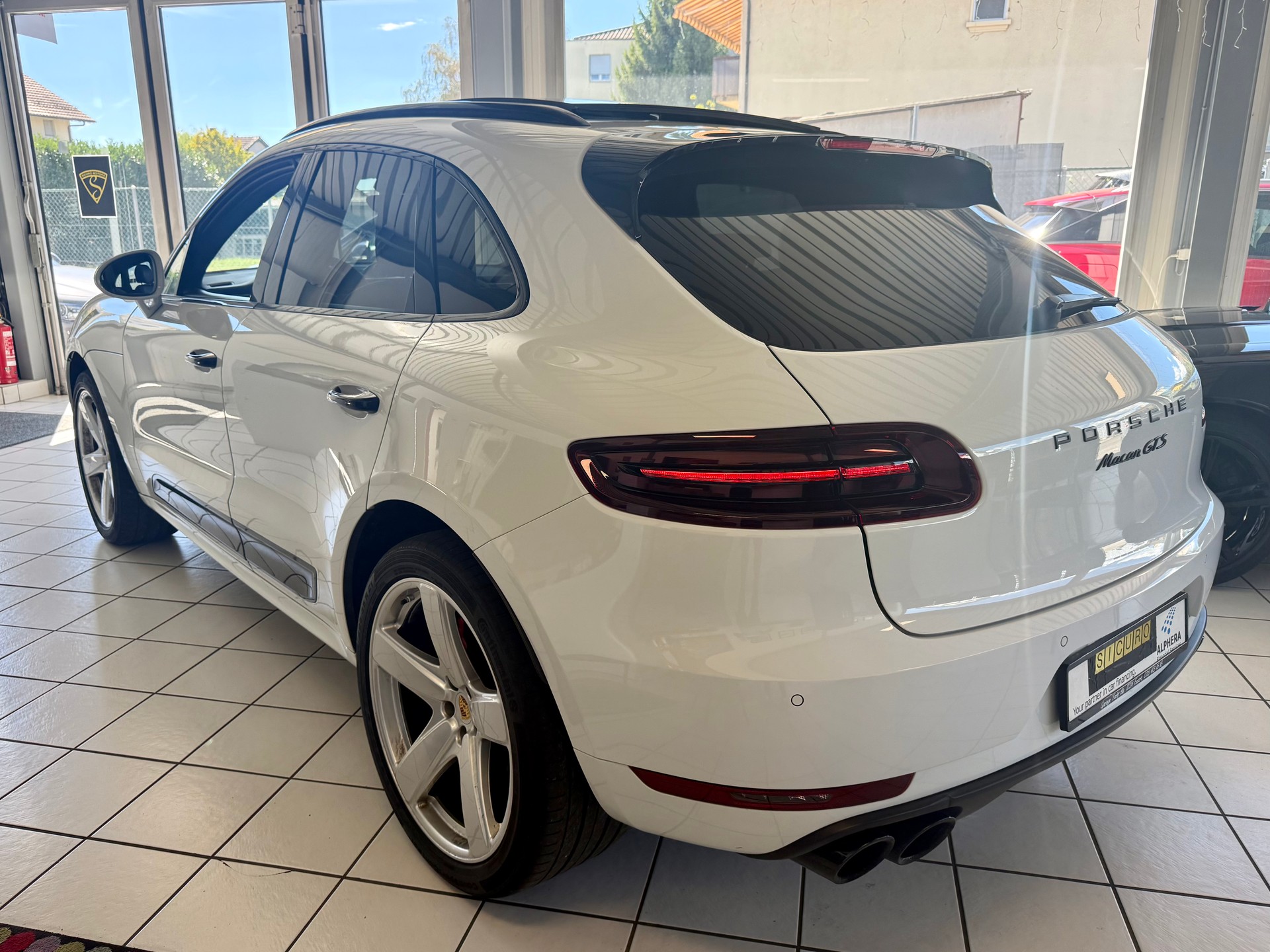 PORSCHE Macan GTS PDK-image-7