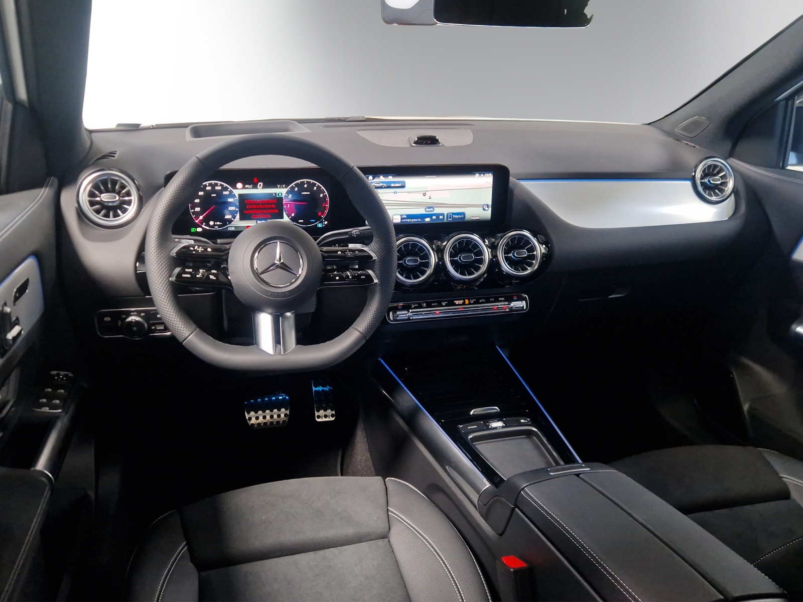MERCEDES-BENZ GLA 200 Night Star 7G-DCT-image-11