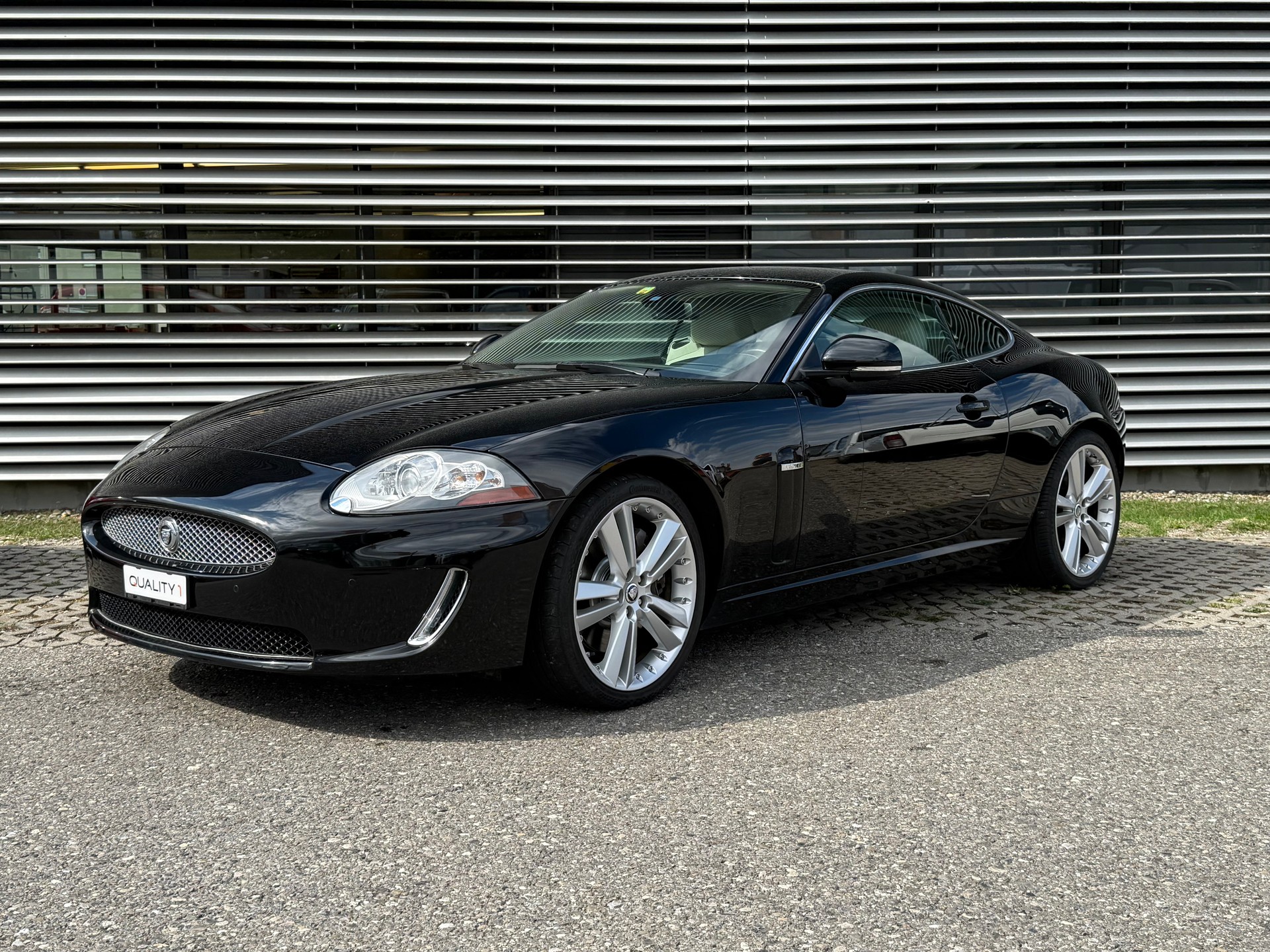 JAGUAR XK 5.0 V8 Portfolio Automatic-image-1