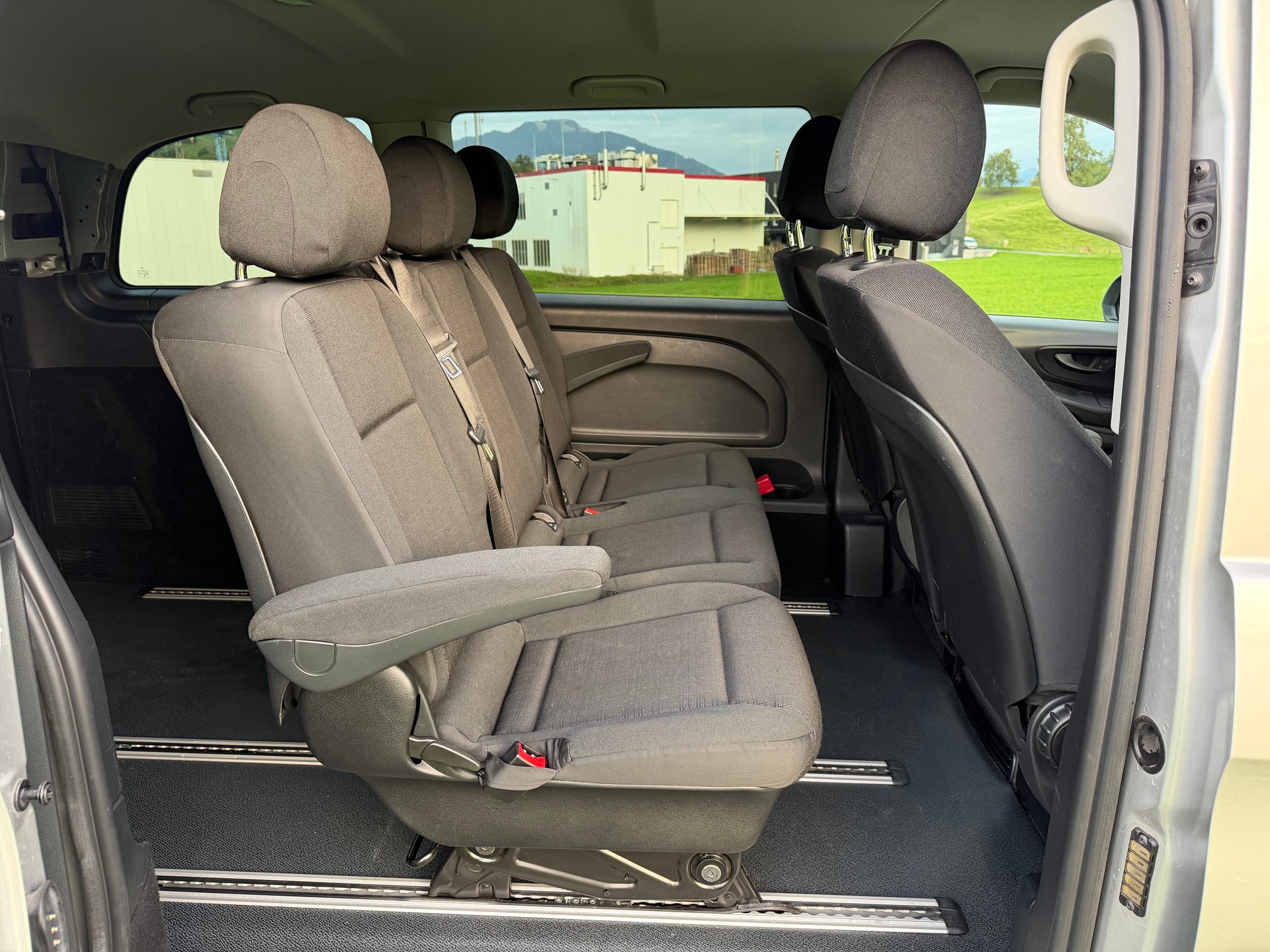 MERCEDES-BENZ Vito 116 CDI Pro Tourer 4Matic 9G-Tronic-image-10
