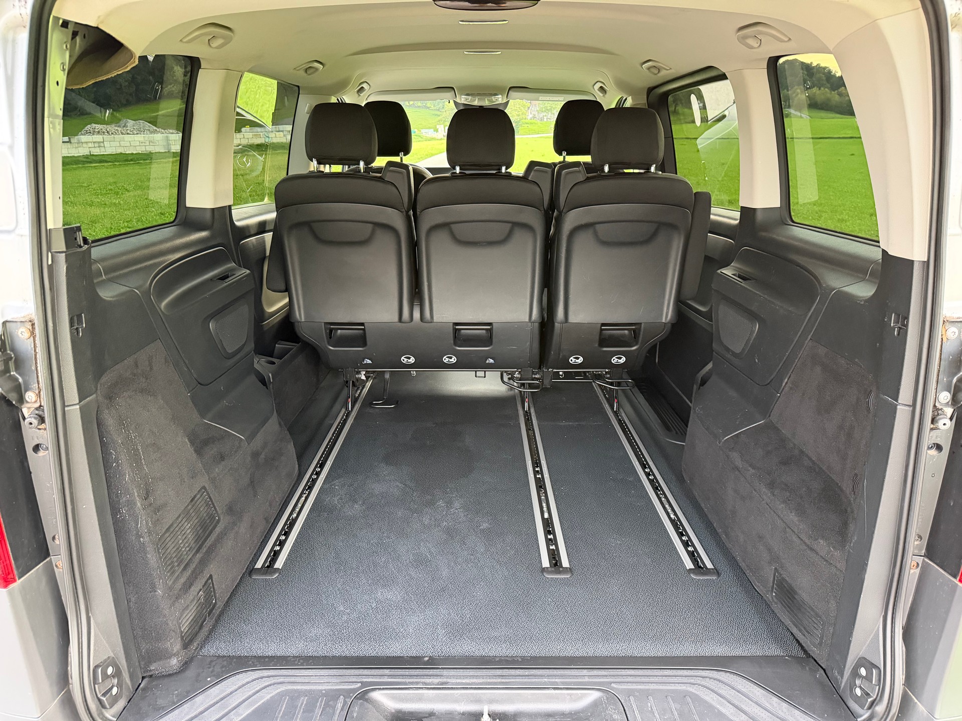 MERCEDES-BENZ Vito 116 CDI Pro Tourer 4Matic 9G-Tronic-image-11