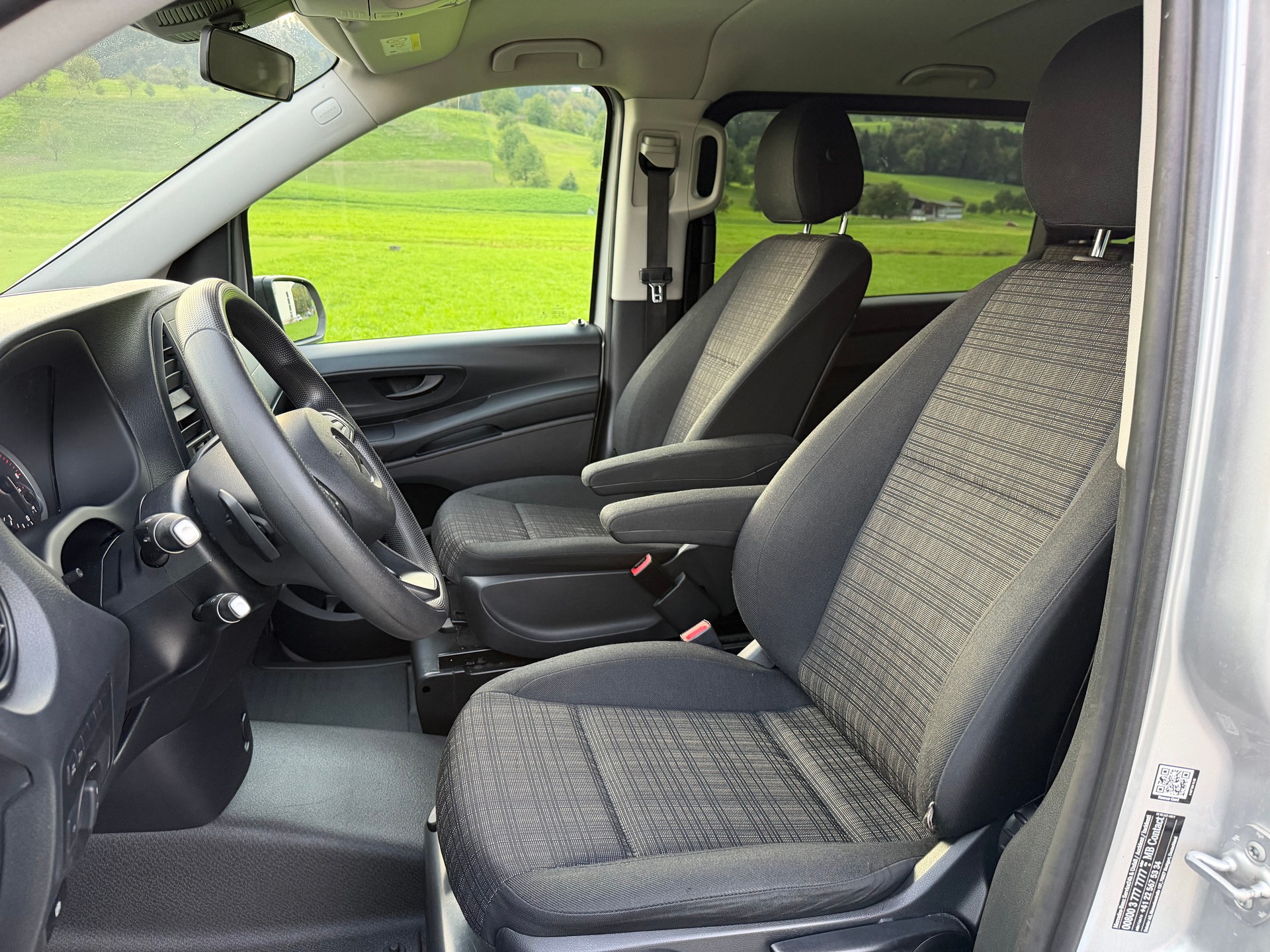 MERCEDES-BENZ Vito 116 CDI Pro Tourer 4Matic 9G-Tronic-image-8
