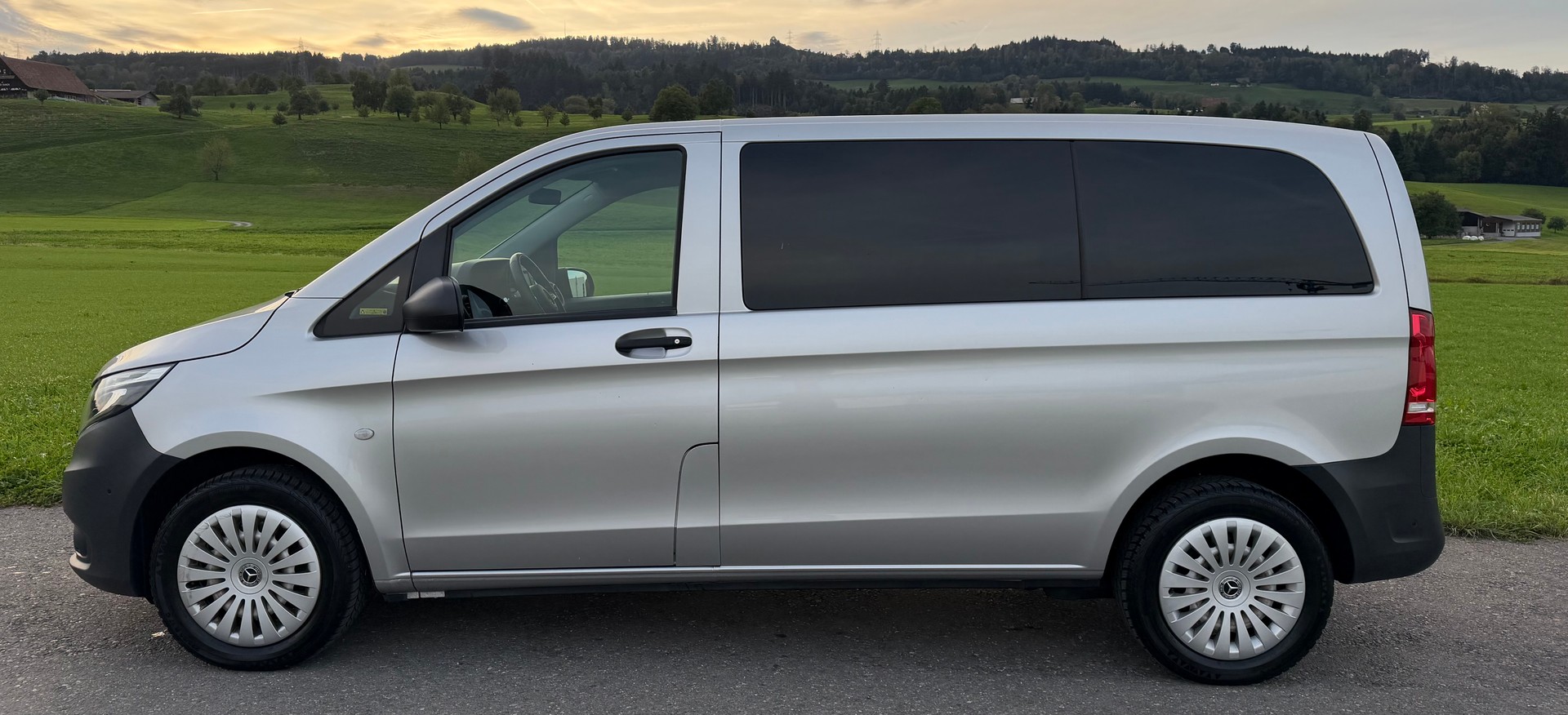 MERCEDES-BENZ Vito 116 CDI Pro Tourer 4Matic 9G-Tronic-image-2
