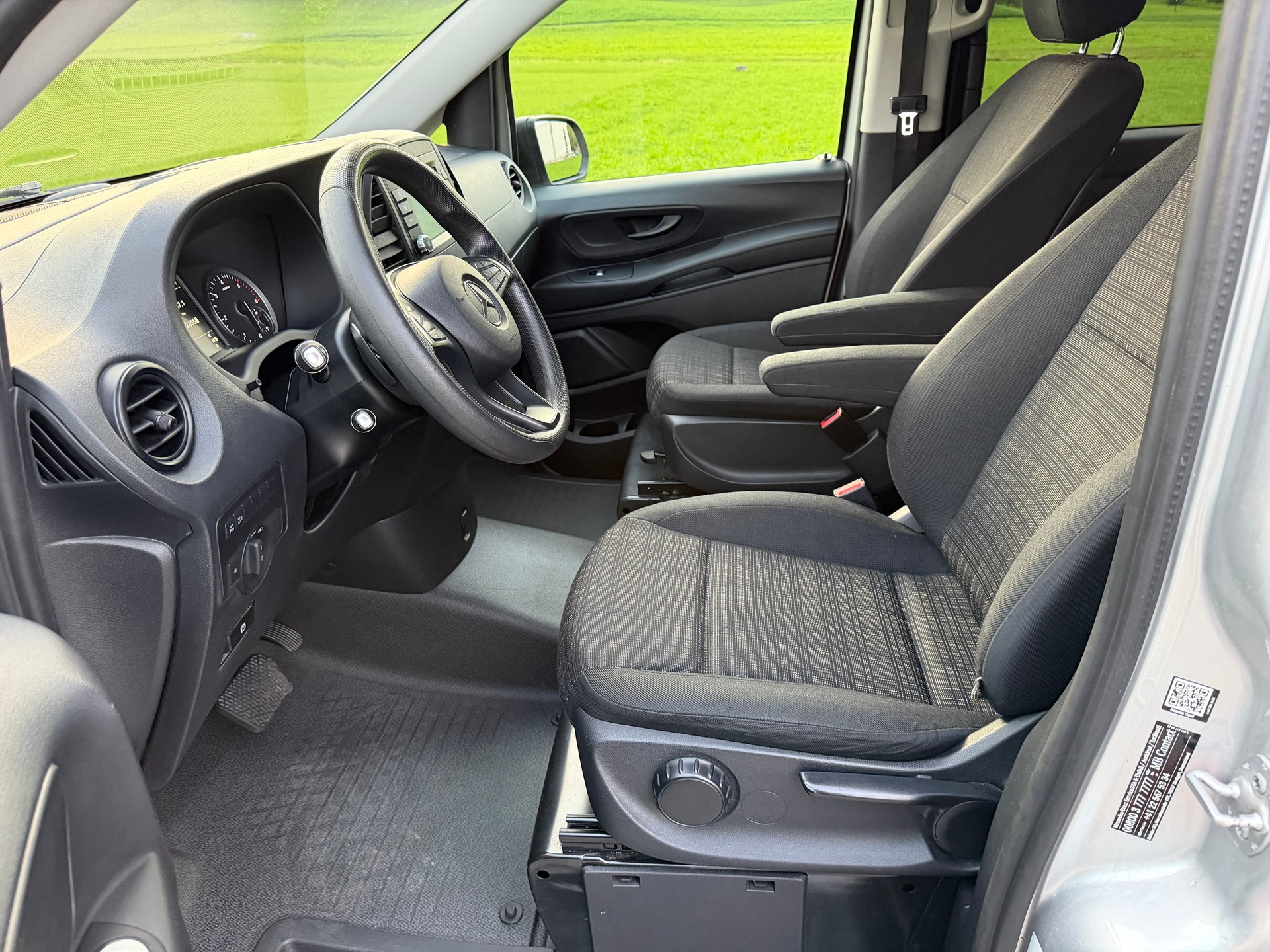 MERCEDES-BENZ Vito 116 CDI Pro Tourer 4Matic 9G-Tronic-image-7