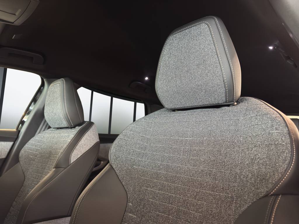 PEUGEOT 5008 145 Hybrid e-DCS6 Allure Premium-image-9