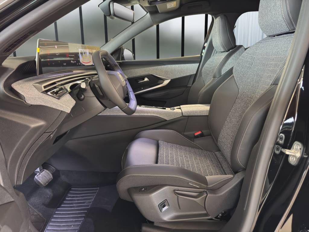 PEUGEOT 5008 145 Hybrid e-DCS6 Allure Premium-image-7