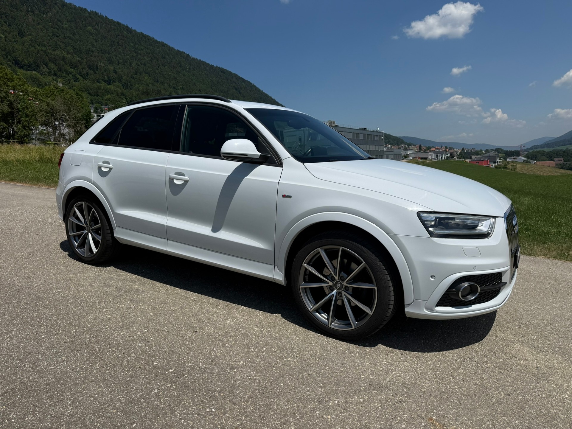 AUDI 2.0 TFSI quattro S-Tronic-image-2