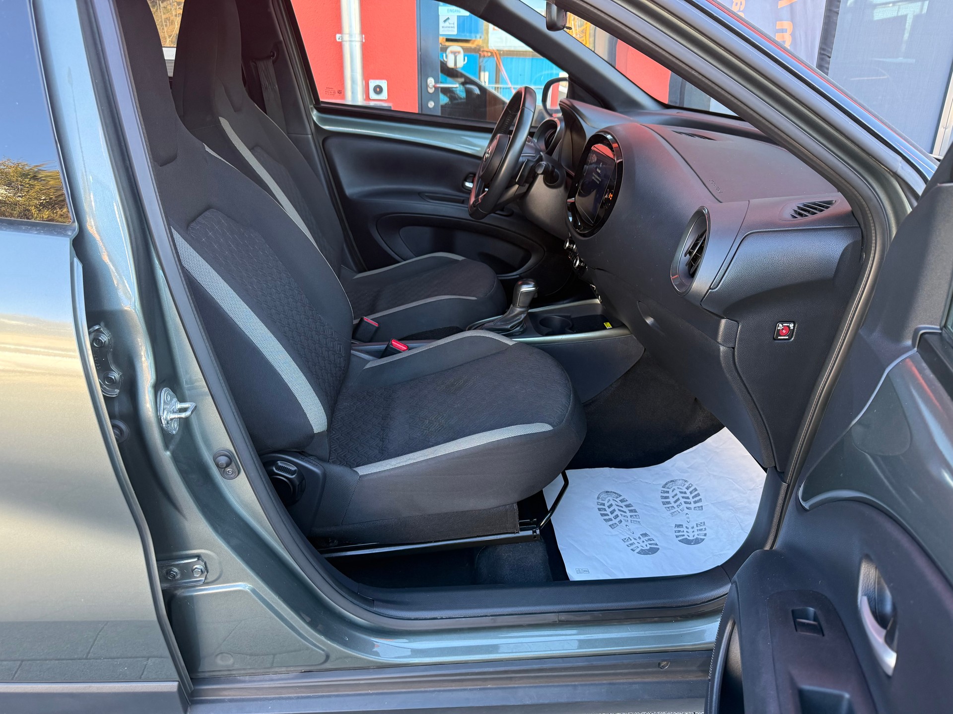 TOYOTA Aygo X 1.0 VVT-i Trend CVT-image-12