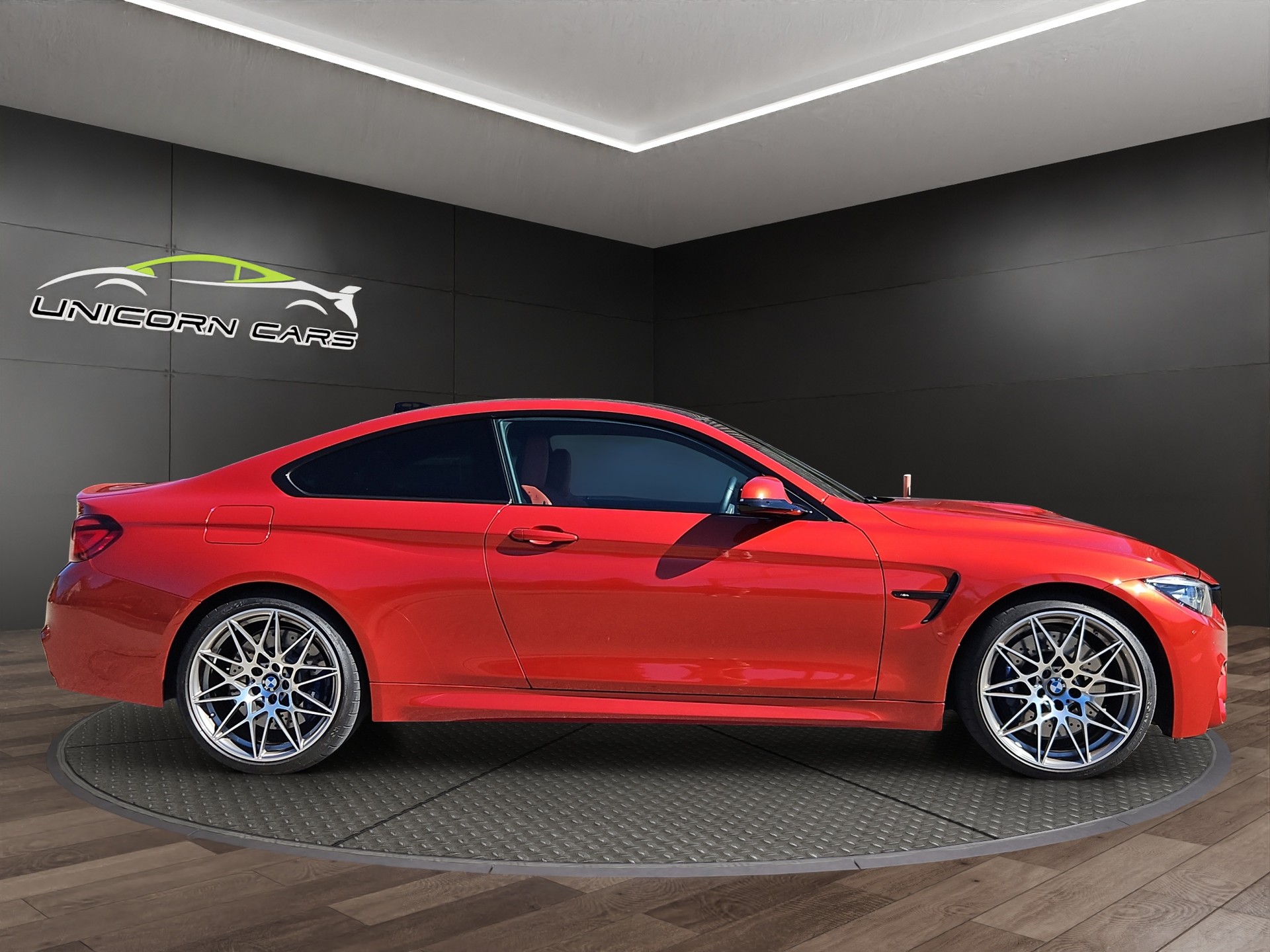 BMW M4 Coupé Competition DKG-image-3