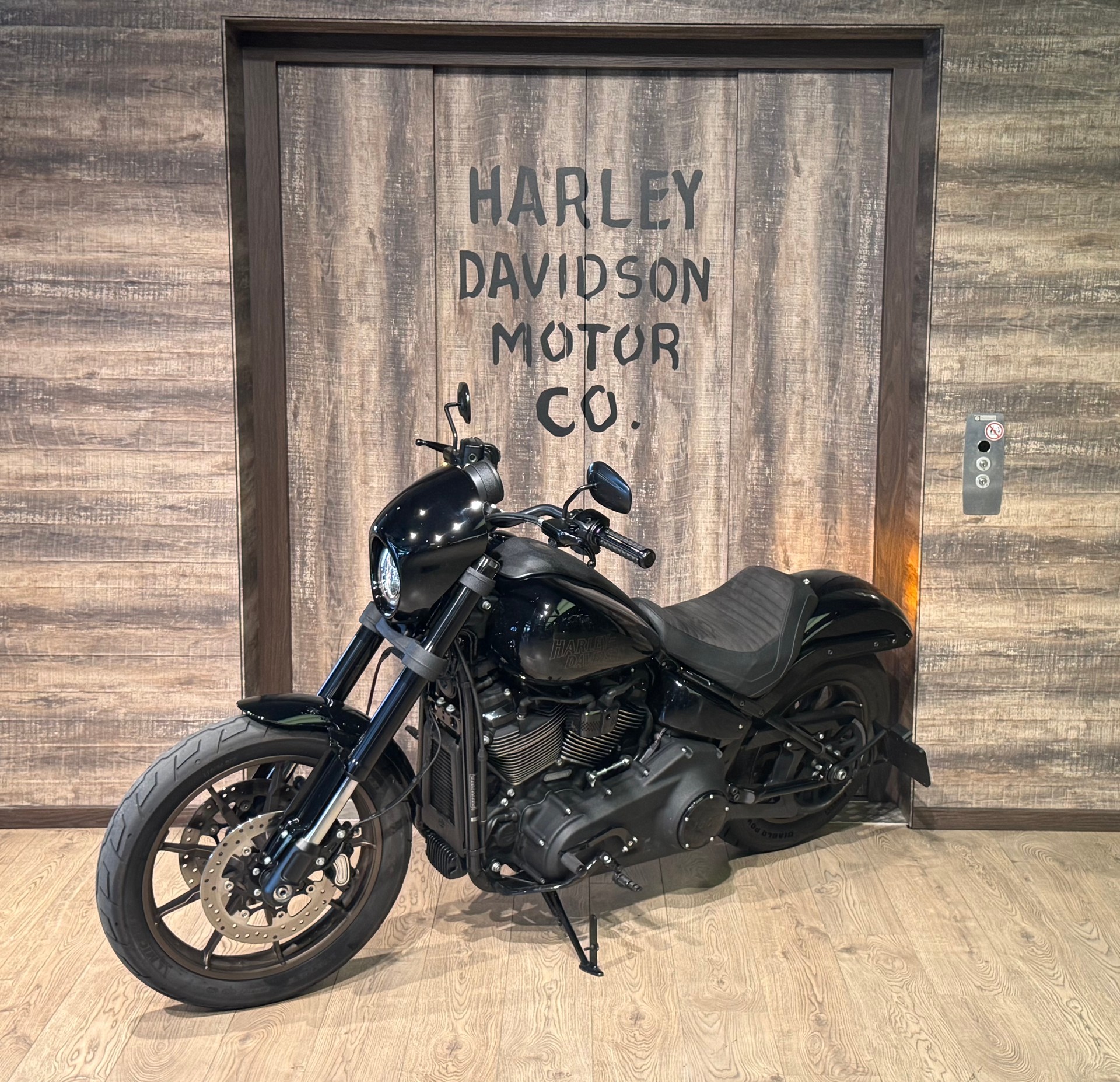 HARLEY-DAVIDSON FXLRS Low Rider S 117-showroom-element-2