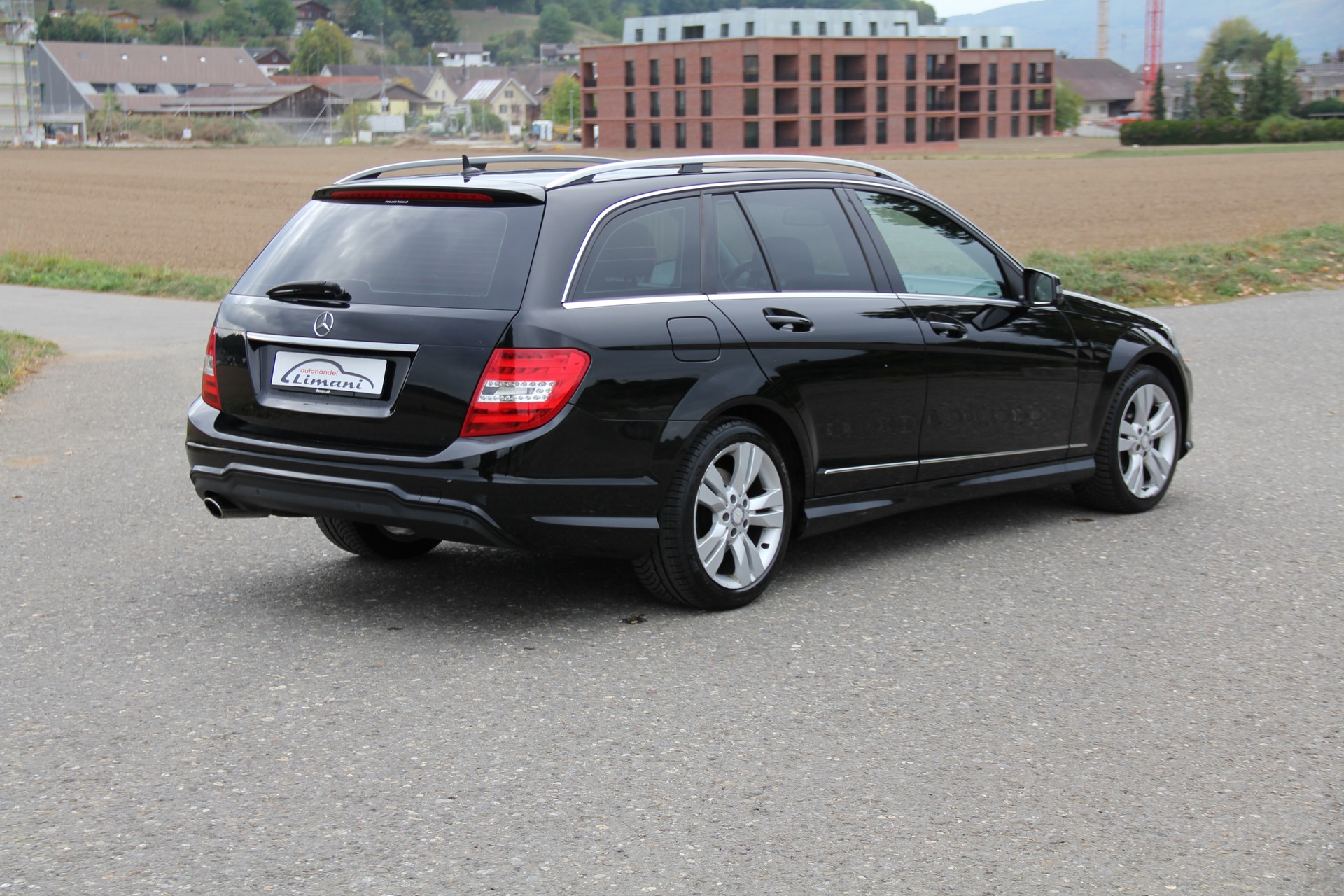 MERCEDES-BENZ C 220 CDI Avantgarde 4Matic 7G-Tronic-image-5