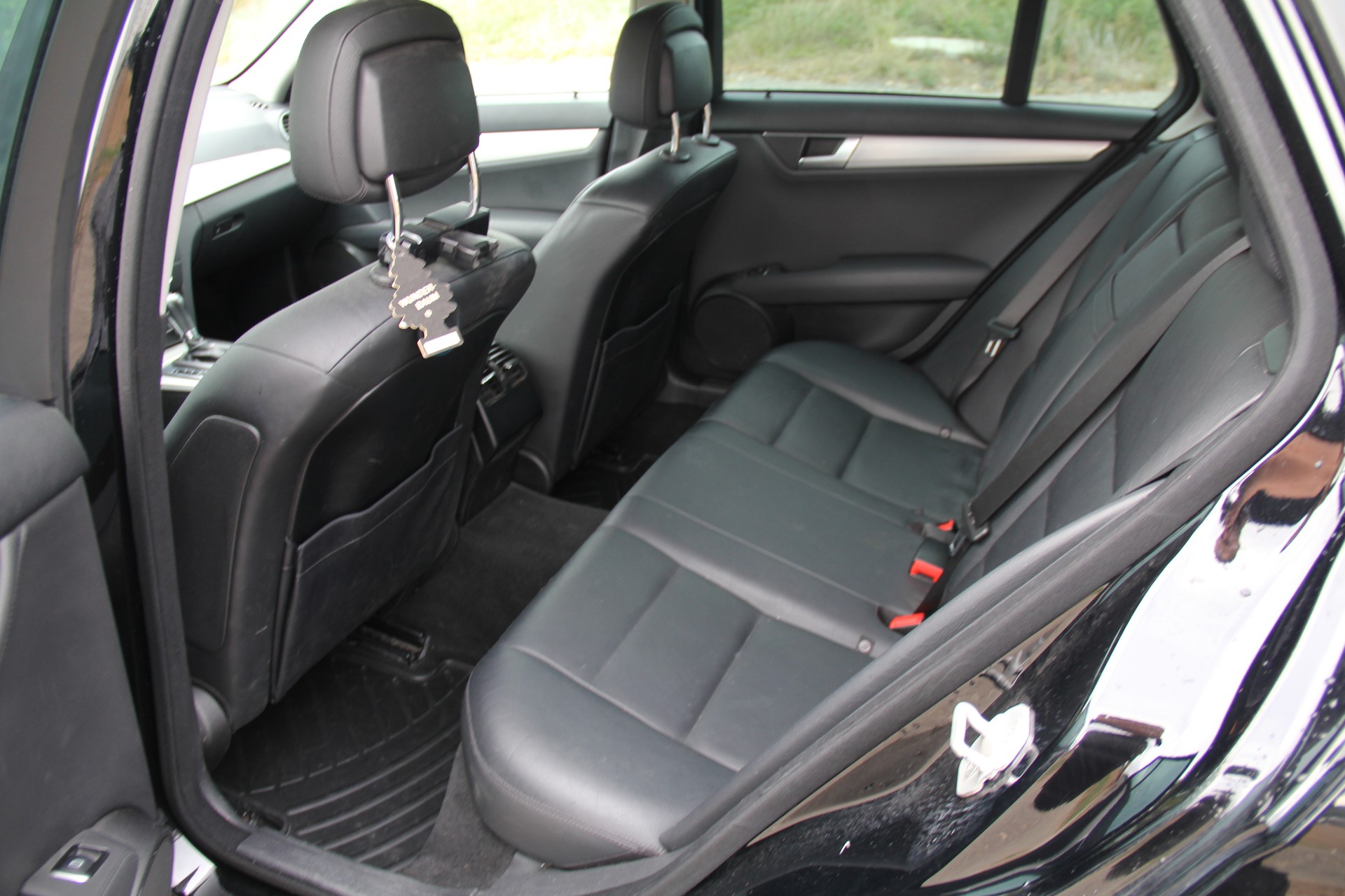 MERCEDES-BENZ C 220 CDI Avantgarde 4Matic 7G-Tronic-image-8