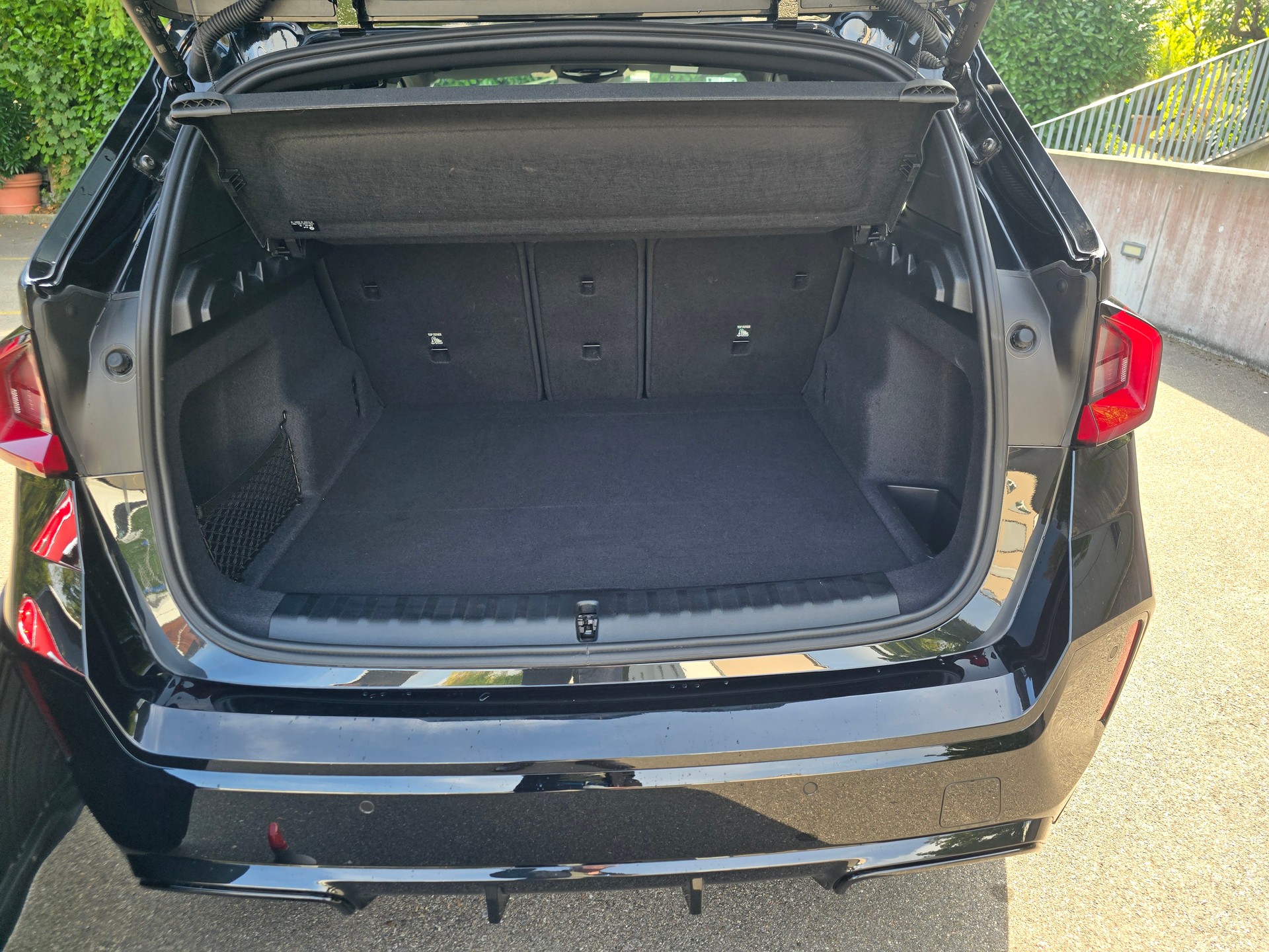 BMW 20d xDrive M Sport Pro-image-13