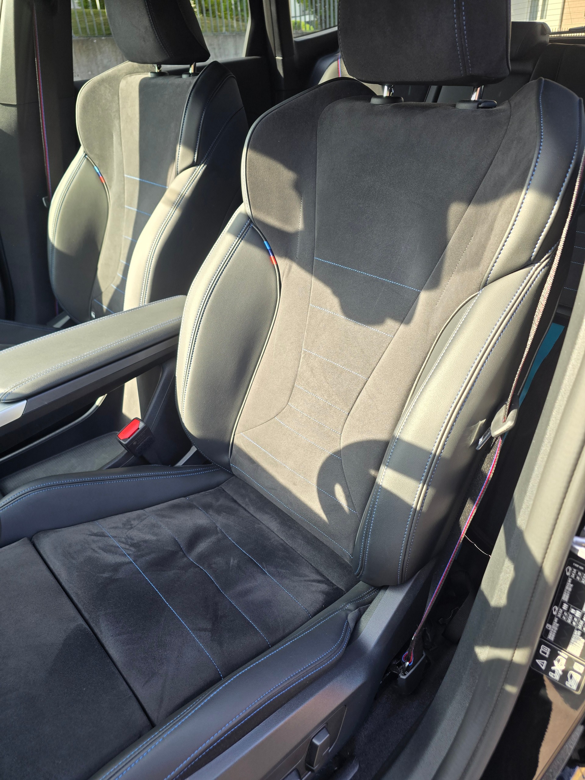 BMW 20d xDrive M Sport Pro-image-8