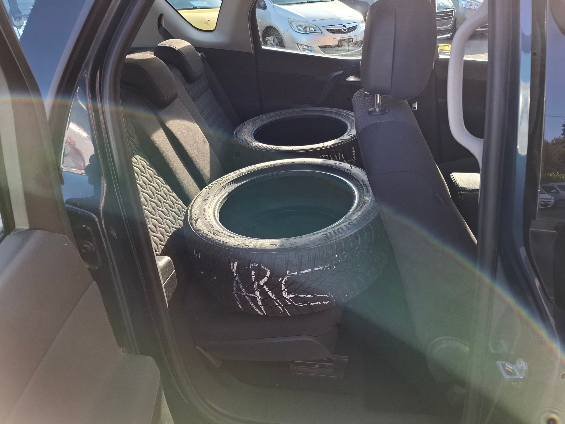 OPEL Meriva 1.4 Turbo Active Edition-image-8