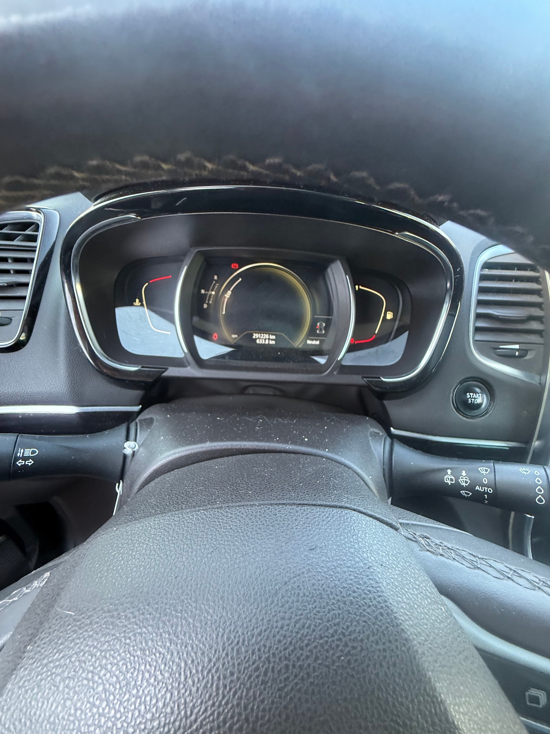 RENAULT Espace 1.6 TCe Initiale EDC-image-9