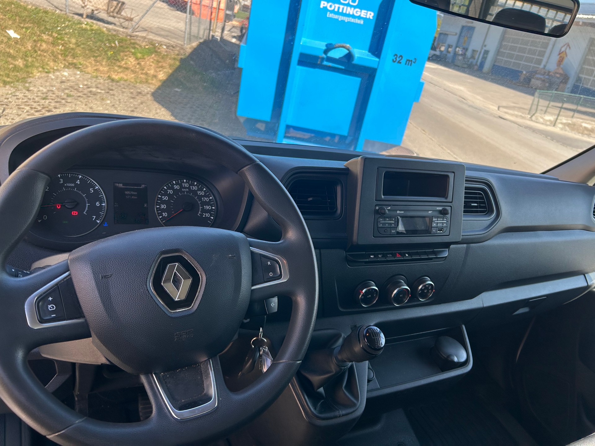 RENAULT Master T35 dCi145 L3-image-3