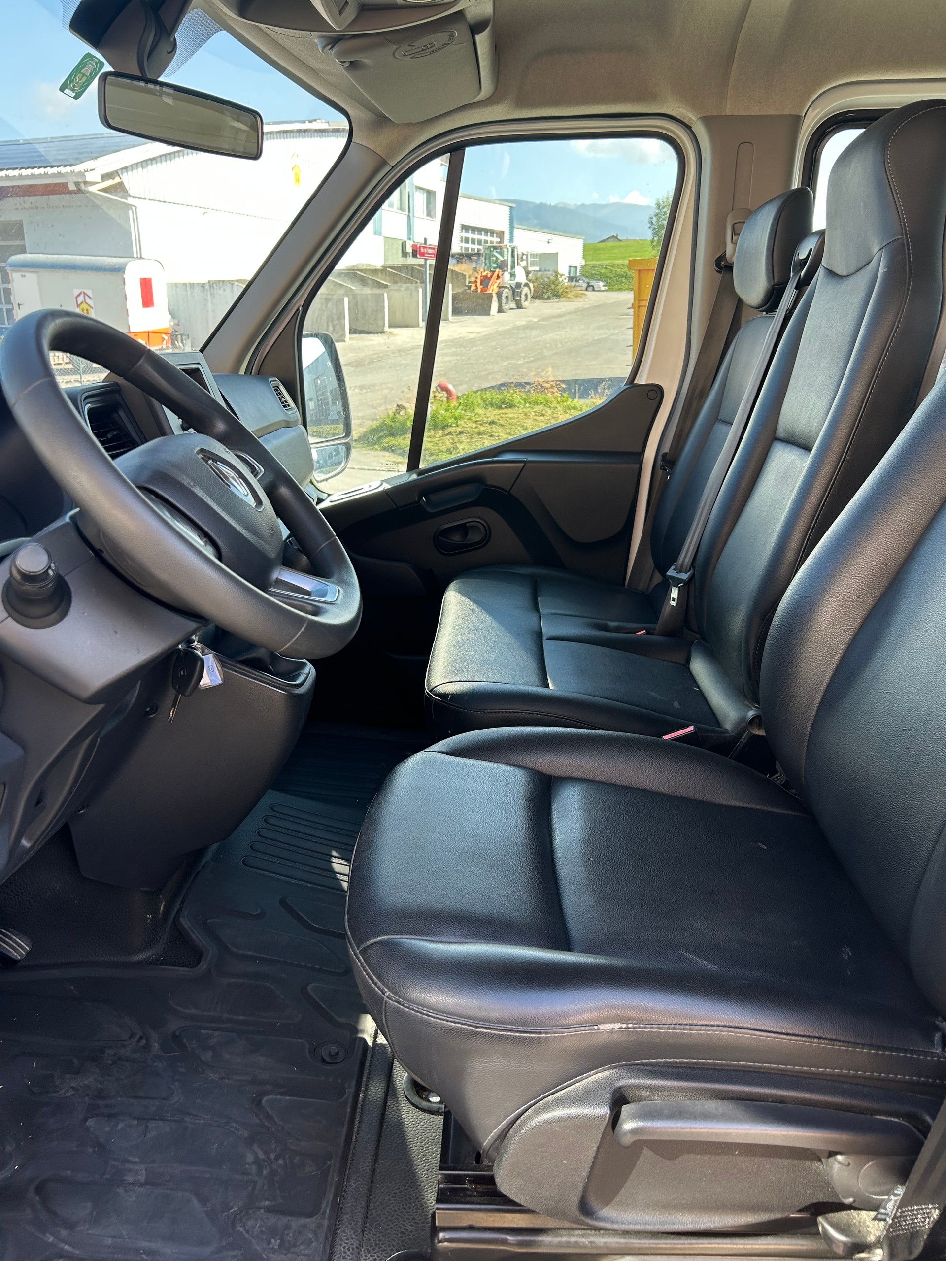 RENAULT Master T35 dCi145 L3-image-7