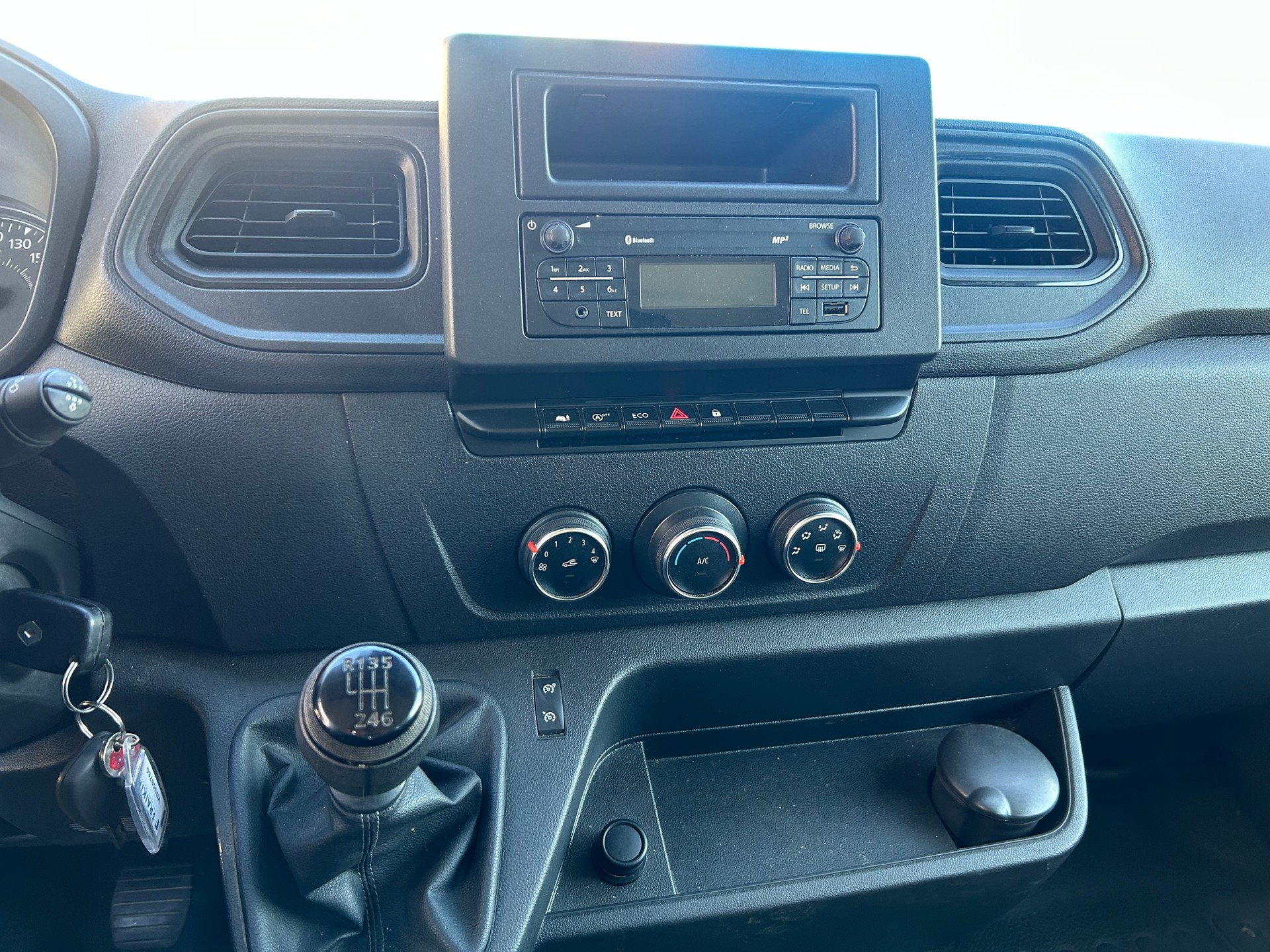 RENAULT Master T35 dCi145 L3-image-4