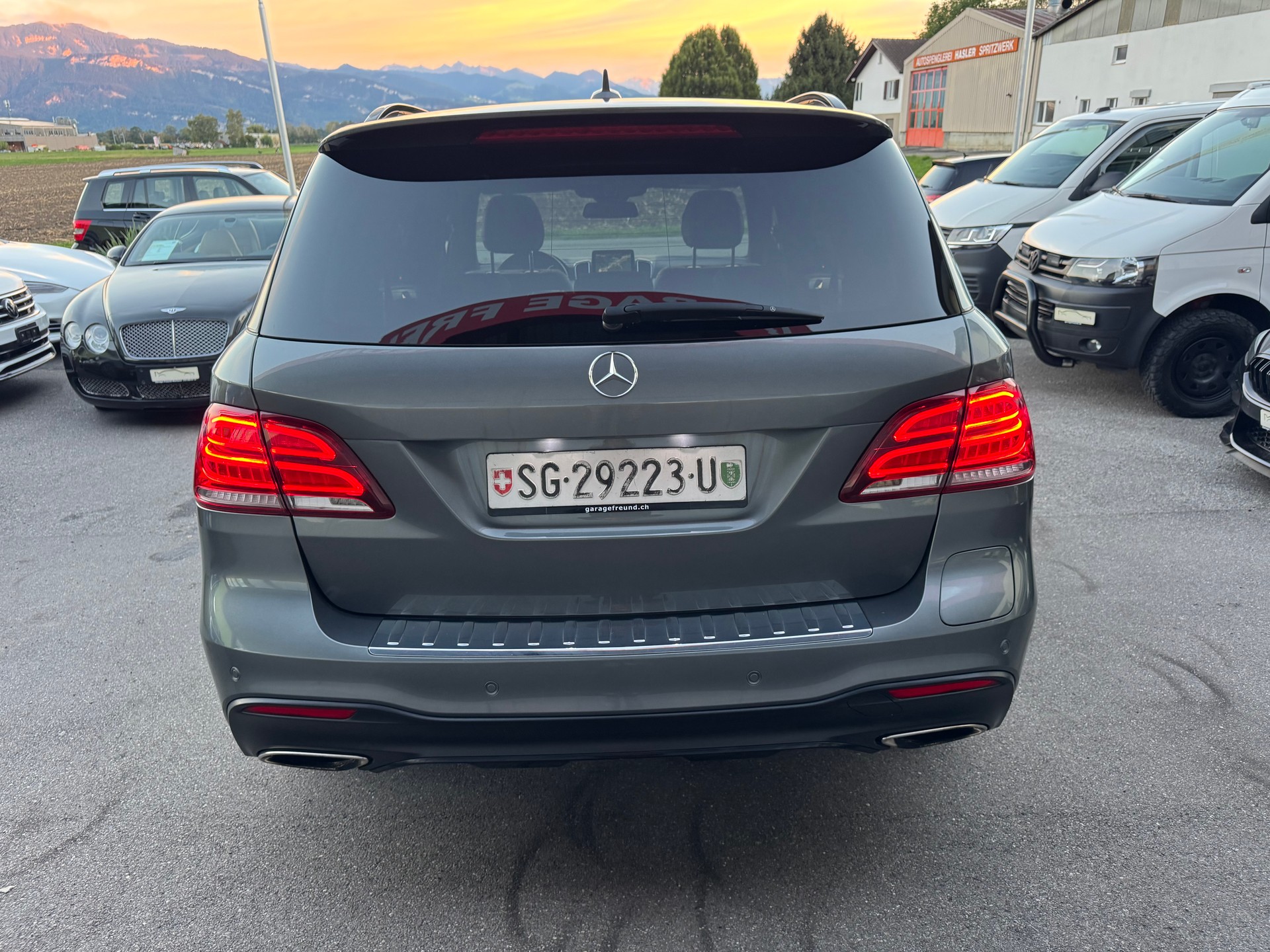 MERCEDES-BENZ GLE 500 e 4Matic AMG-LINE 7G-Tronic-image-9