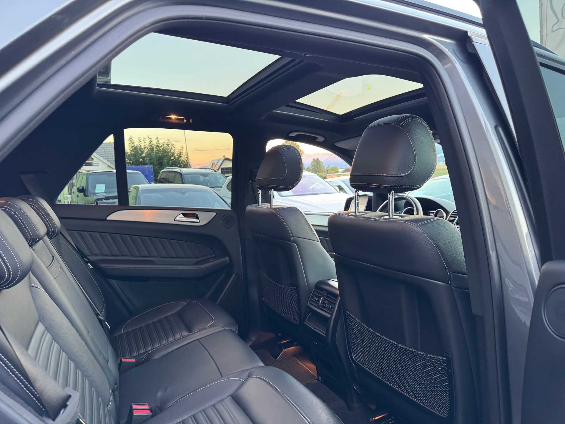 MERCEDES-BENZ GLE 500 e 4Matic AMG-LINE 7G-Tronic-image-15