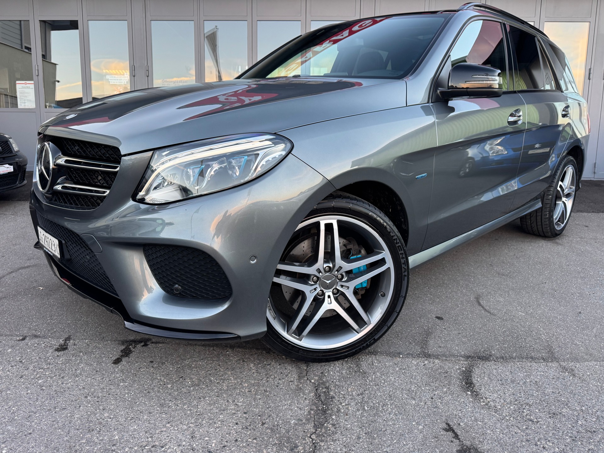 MERCEDES-BENZ GLE 500 e 4Matic AMG-LINE 7G-Tronic-image-0