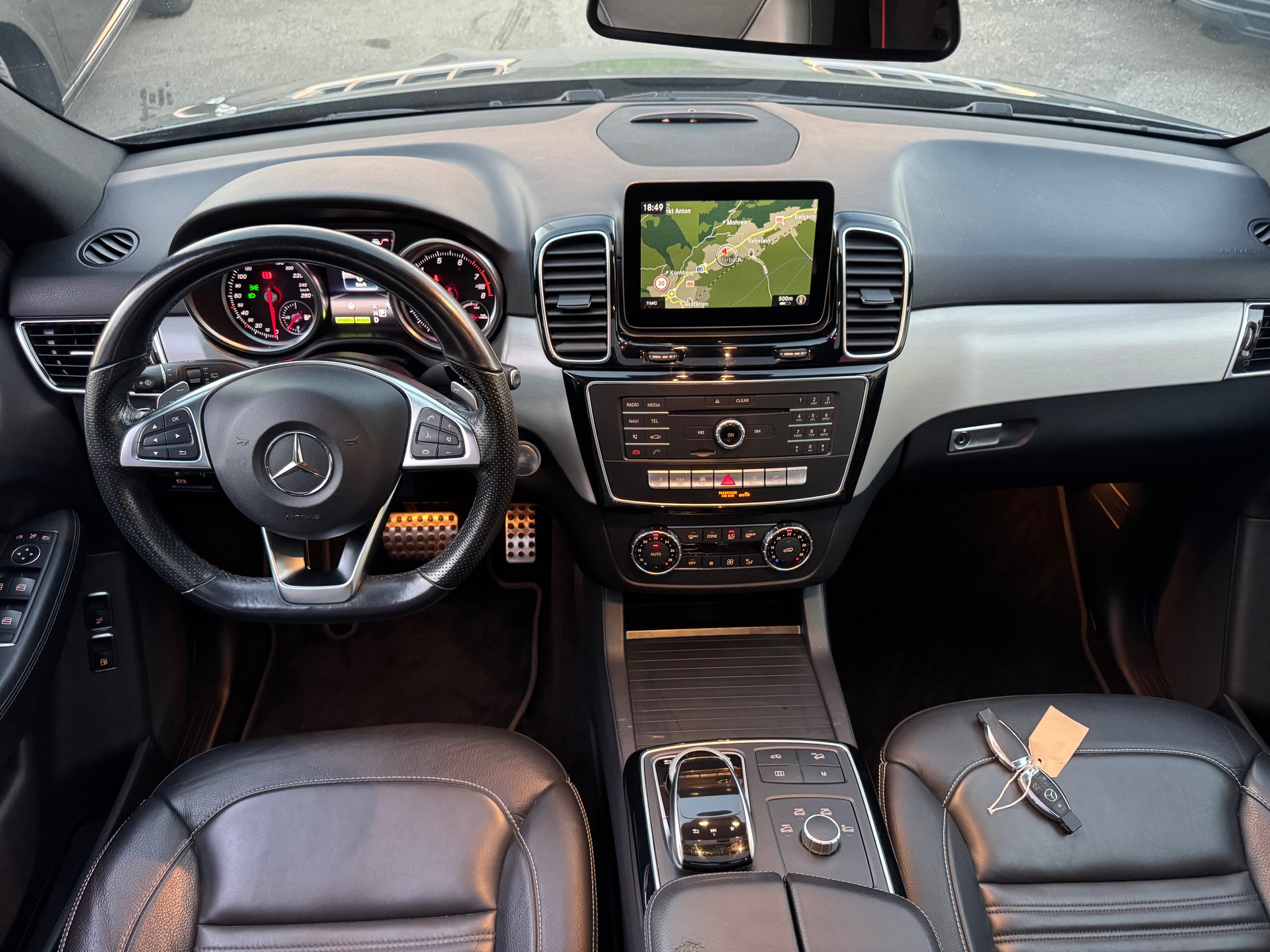 MERCEDES-BENZ GLE 500 e 4Matic AMG-LINE 7G-Tronic-image-24