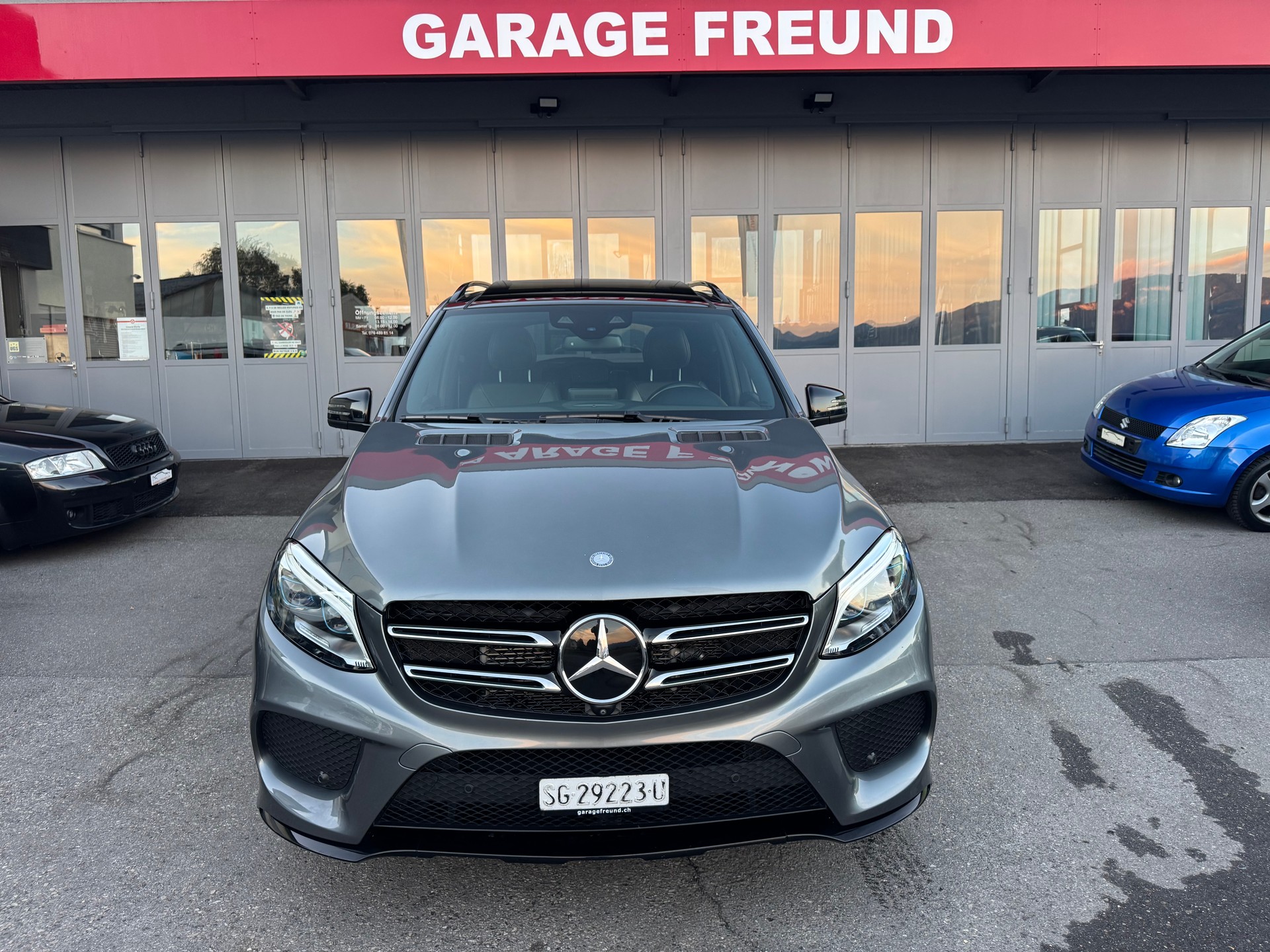 MERCEDES-BENZ GLE 500 e 4Matic AMG-LINE 7G-Tronic-image-4