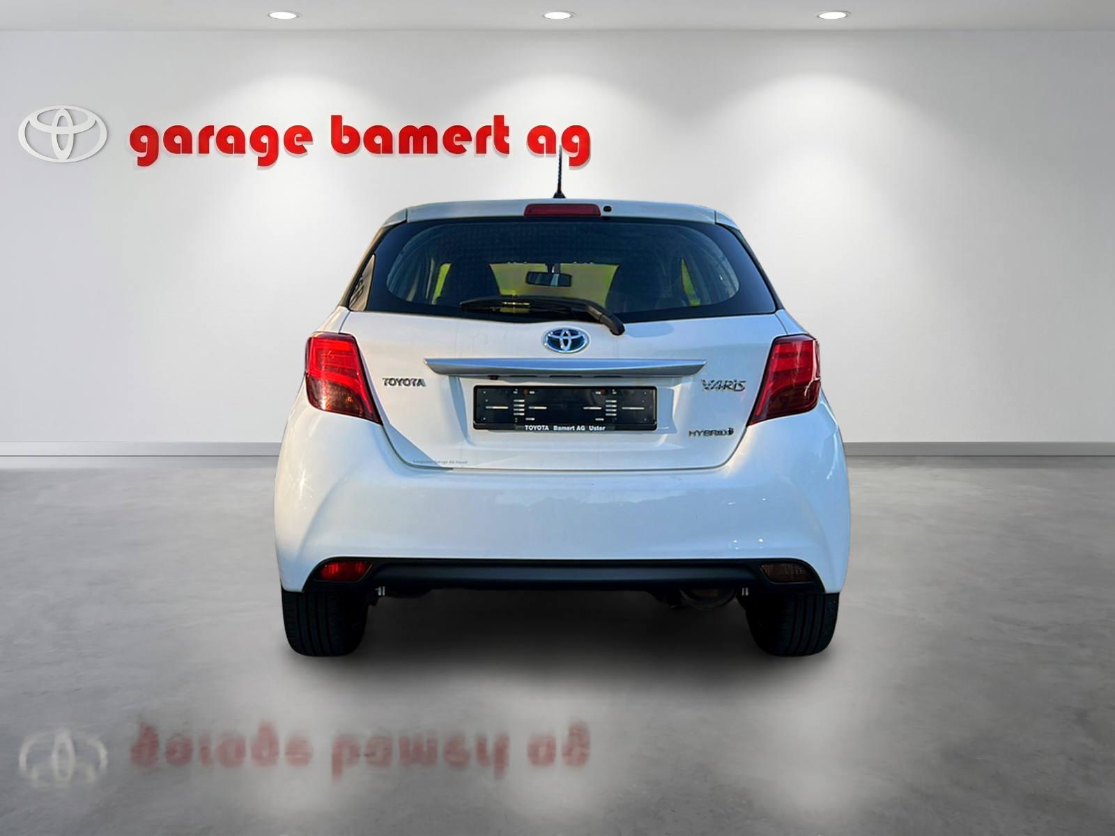 TOYOTA Yaris 1.5 VVT-i HSD Luna-image-4