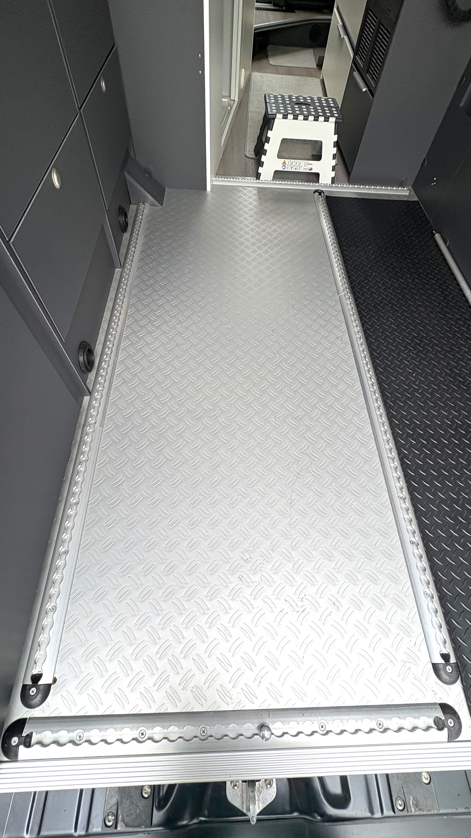 ADRIA Supreme 640 SGX Maxi 40H-image-14