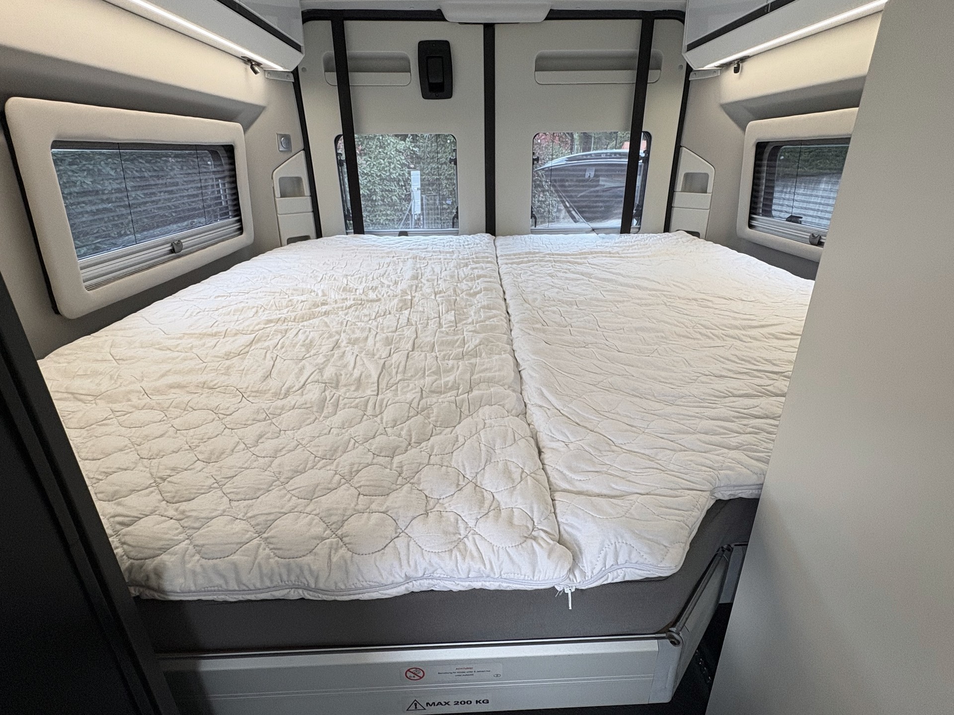 ADRIA Supreme 640 SGX Maxi 40H-image-10