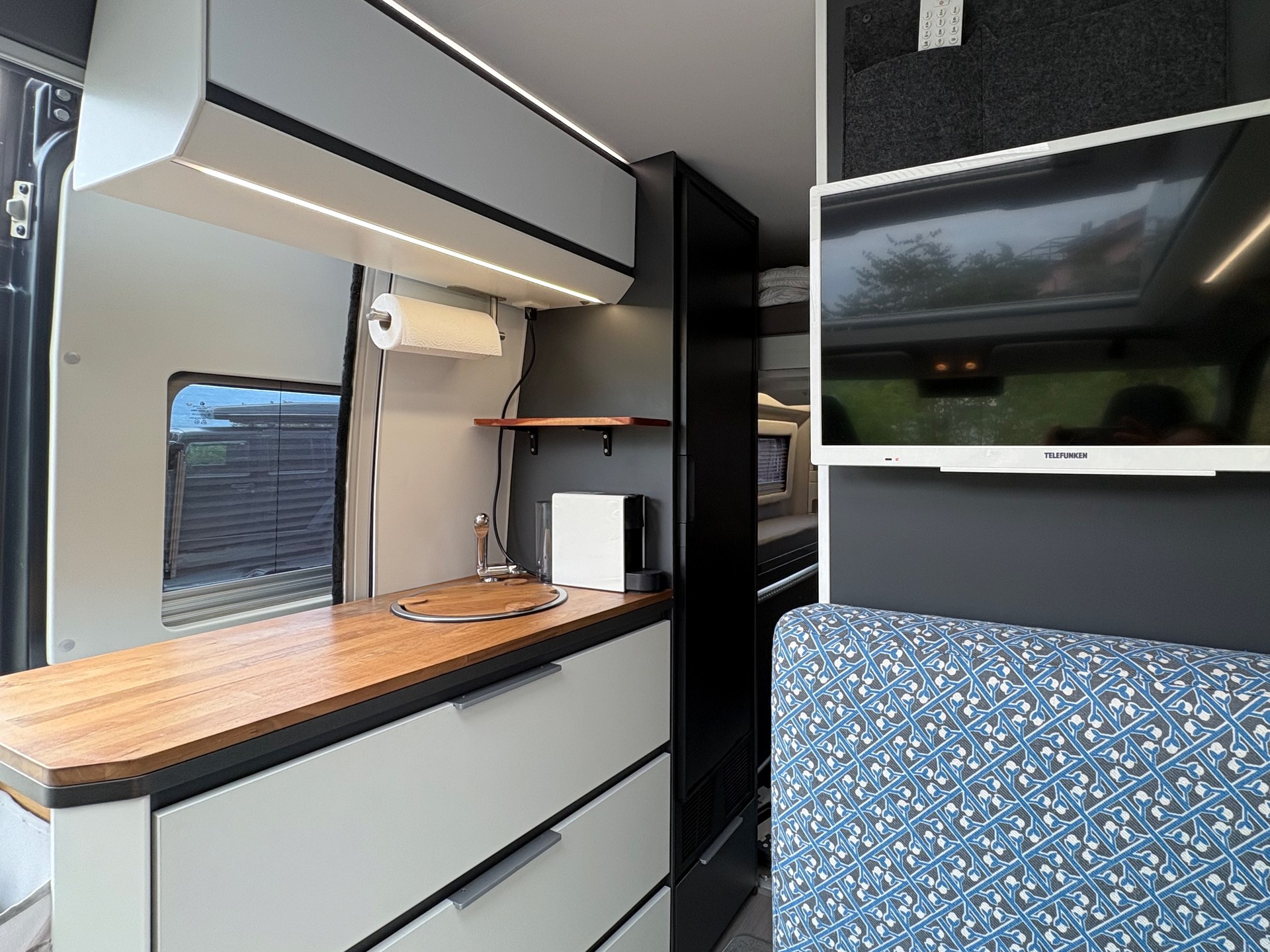 ADRIA Supreme 640 SGX Maxi 40H-image-6