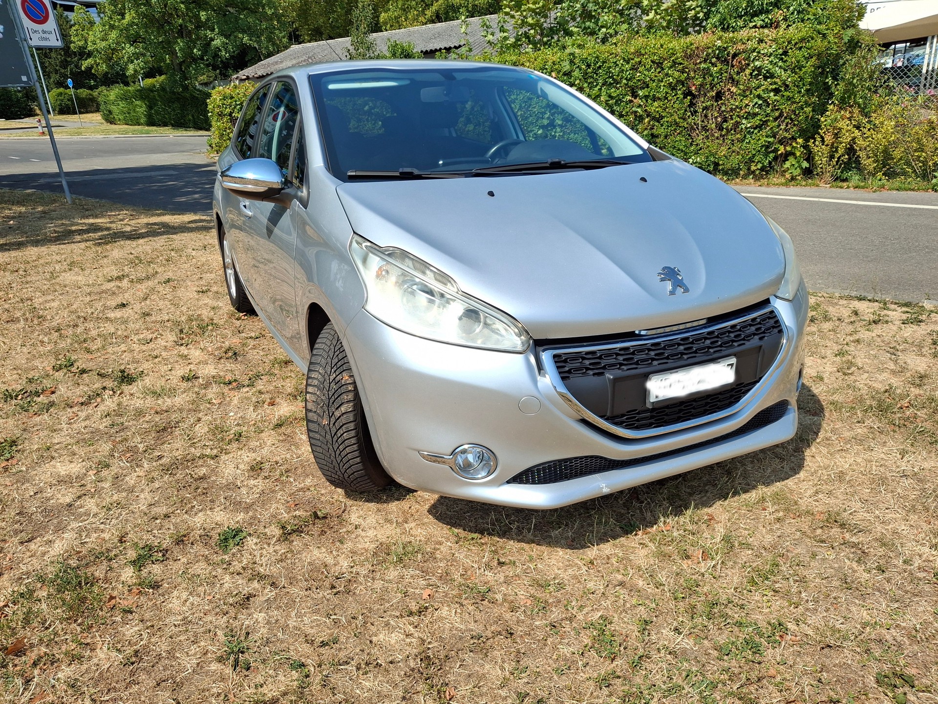 PEUGEOT 1.2 PureTech Style-image-2